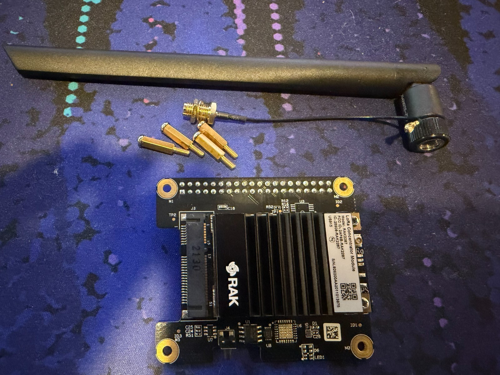 RAK2287 LoRa Concentrator LoRaWAN 915MHz North America w/ Pi Hat, Antenna, Jack