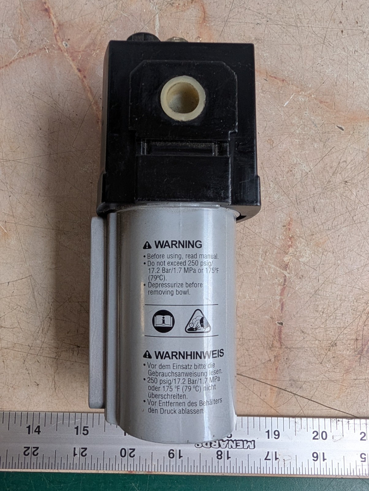 ARO Pneumatic Air Line Lubricator 250 PSI Metal Bowl Ingersoll Rand NEW