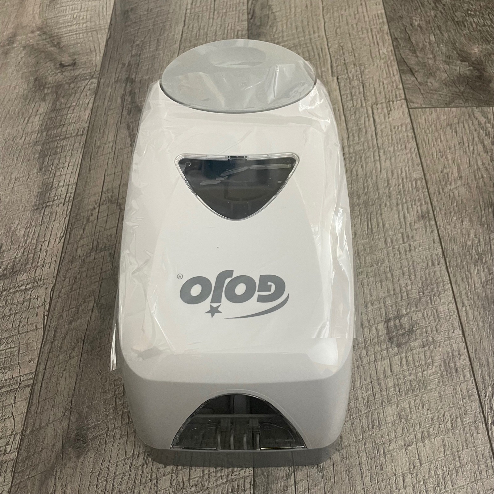 GOJO ADX-12 Manual Soap Dispenser White Grey Wall Mount 1250mL 8880-06