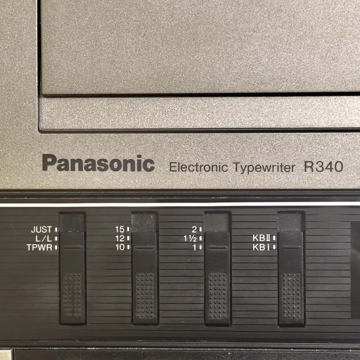 Panasonic Electronic Typewriter KX-R340 LCD Display Vintage Tested