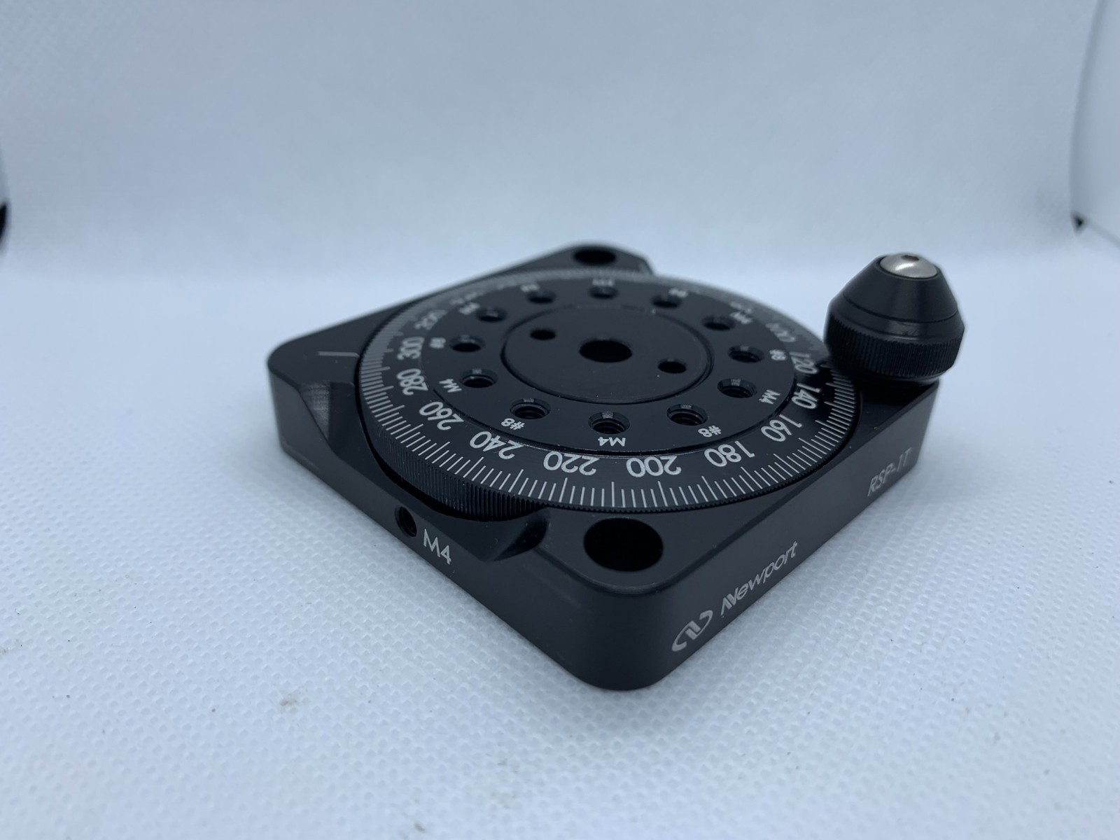 Newport RSP-1T Optic Rotation Mount for 1″ Optics with RSA-1TI Solid Insert