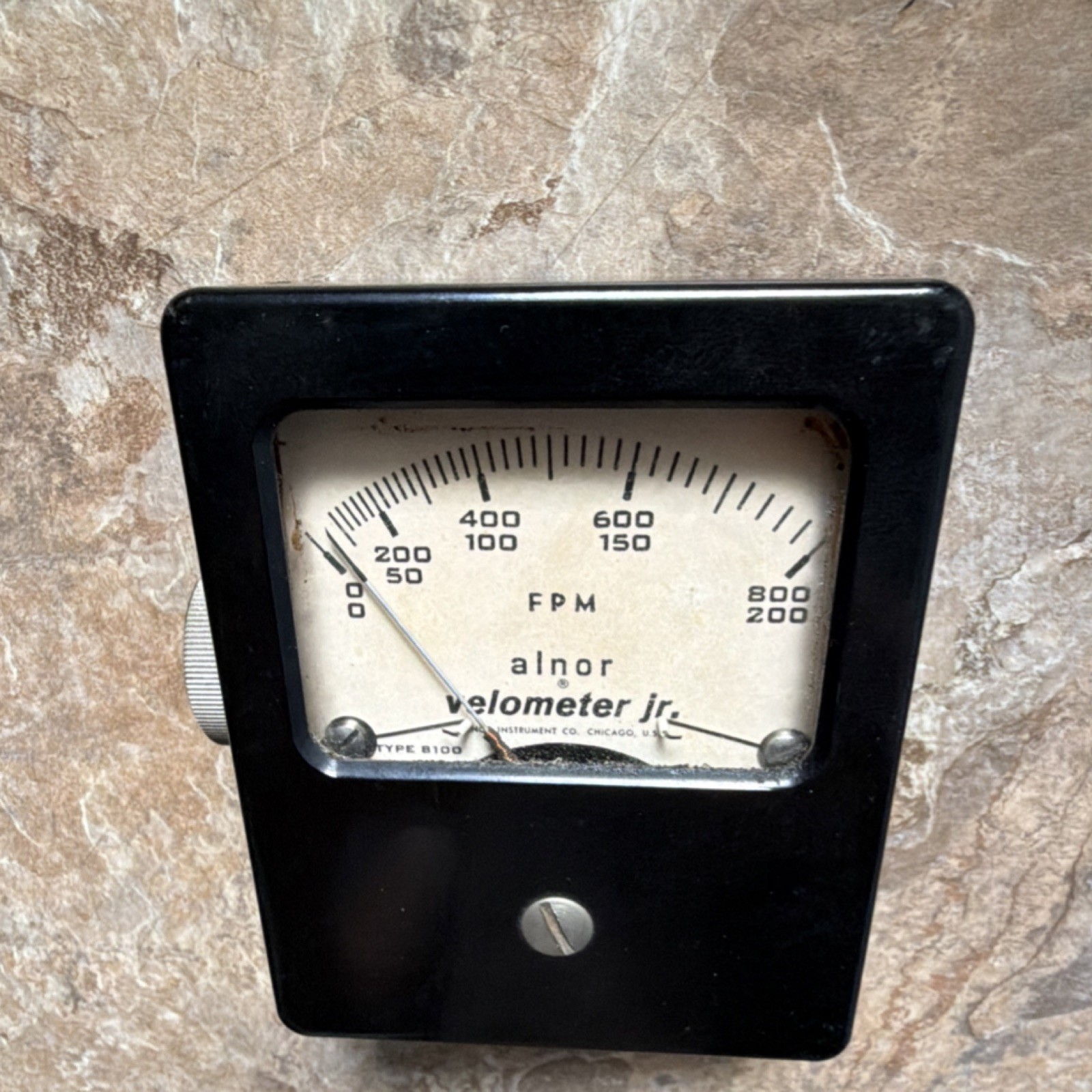 Alnor Velometer Jr Type 8100 Vane Anemometer 0-800 FPM Range Switch