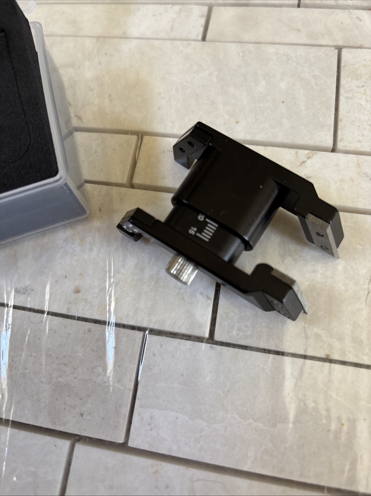 Precision 4-Jaw Self-Centering Adju Fixture, 15–25 mm Range manufacturer unknown