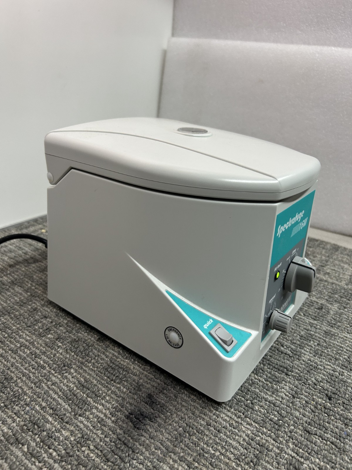 Labnet Spectrafuge 16M Micro Centrifuge with Rotor