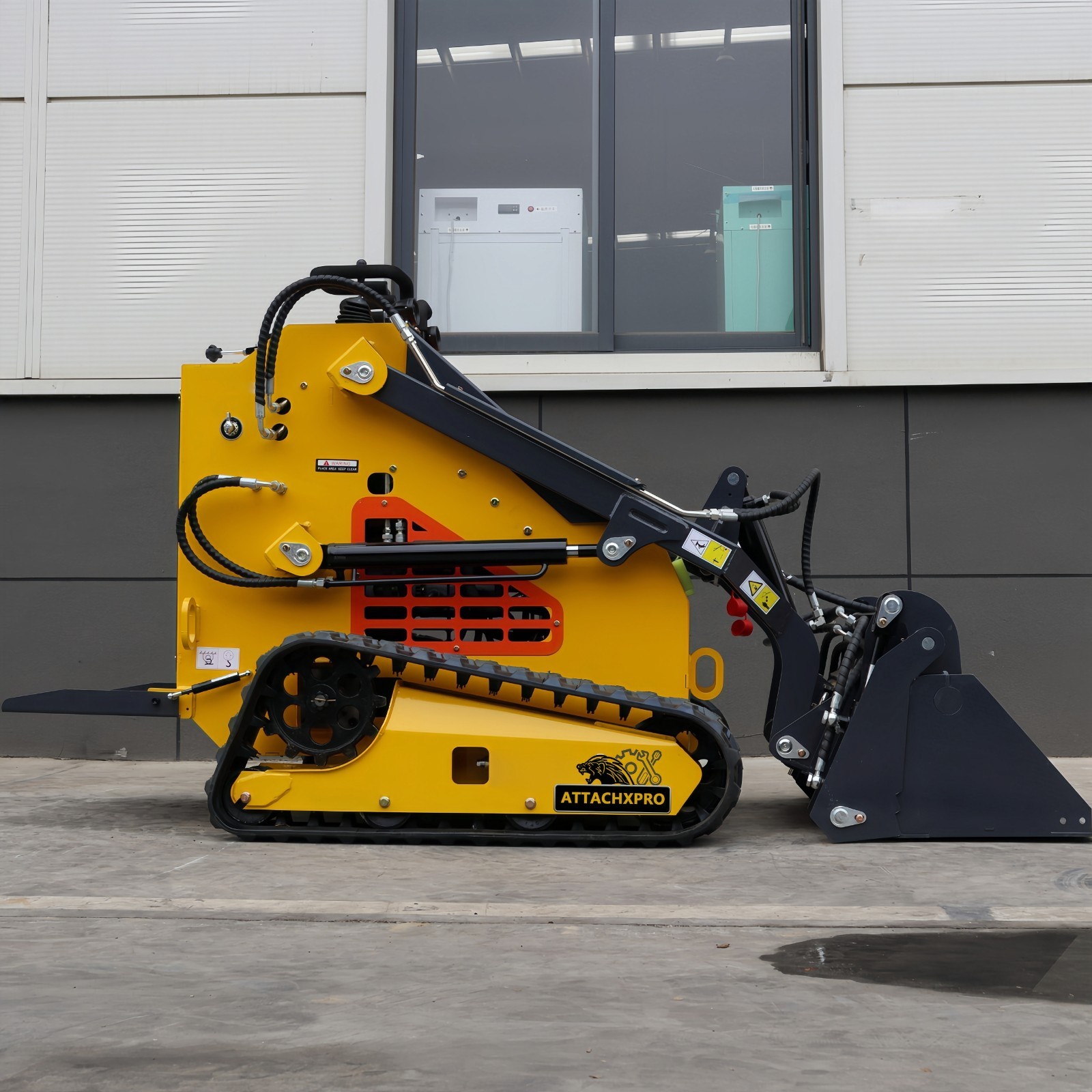 24HP Mini Skid Steer Loader 4in1 Bucket 3-Stage Pump Hydraulic System W/Forklift