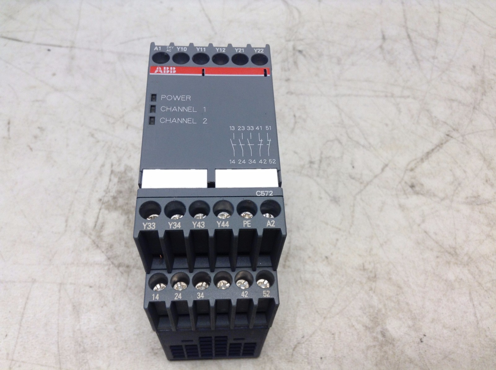 ABB C572 1SAR501032R0002 Safety Relay 24 VAC Emergency Stop Monitor (TBI)