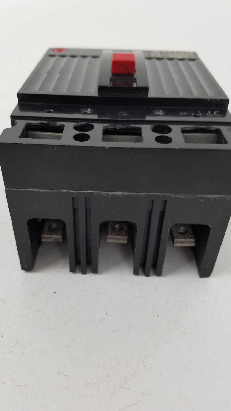 THED136100 GE 100 Amp 600 Volt 65kA@240V Circuit Breaker – Next Day Option