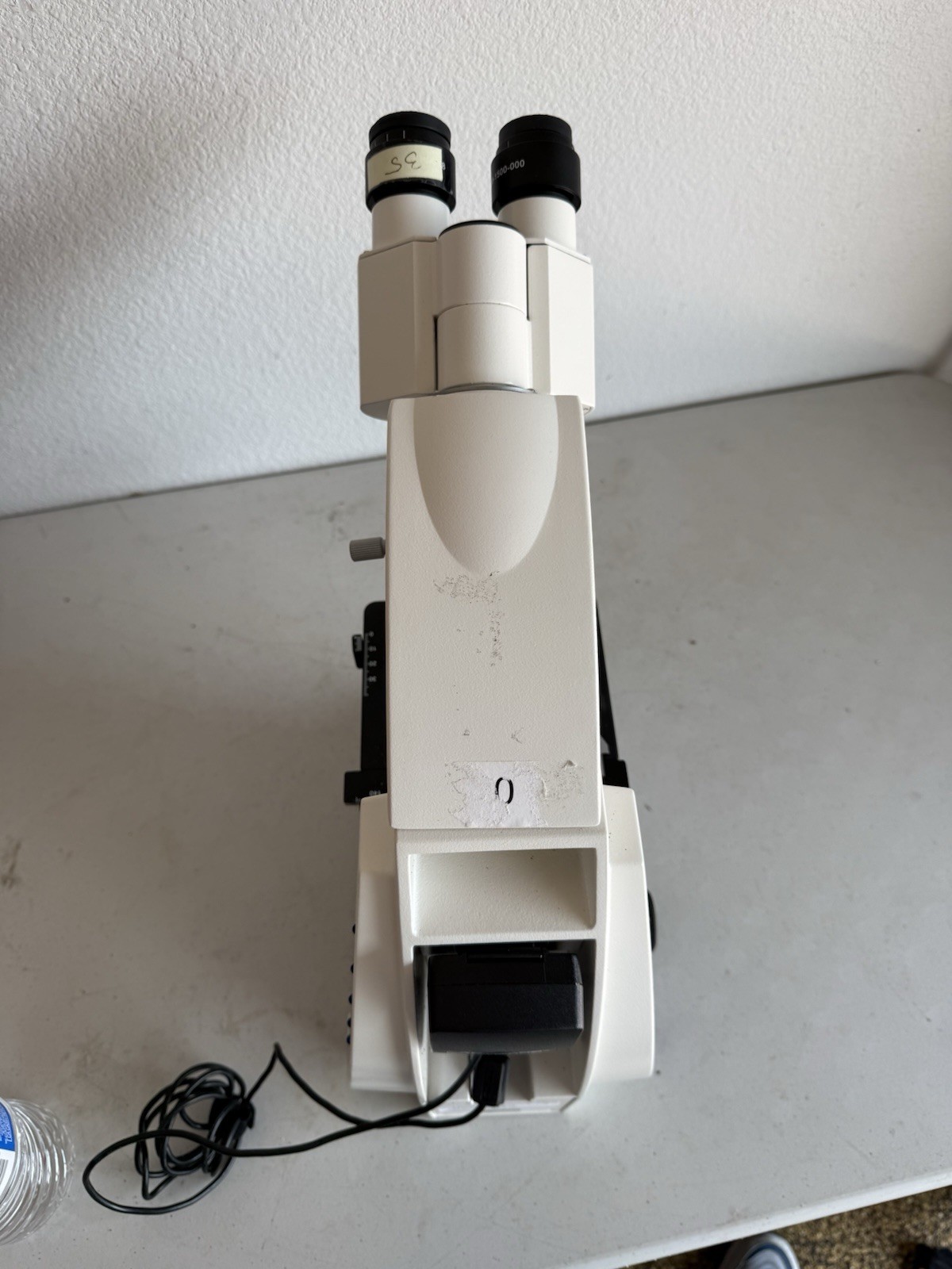 Carl Zeiss Primo Star Microscope w/ 4x 10x 40x 100x Objectives