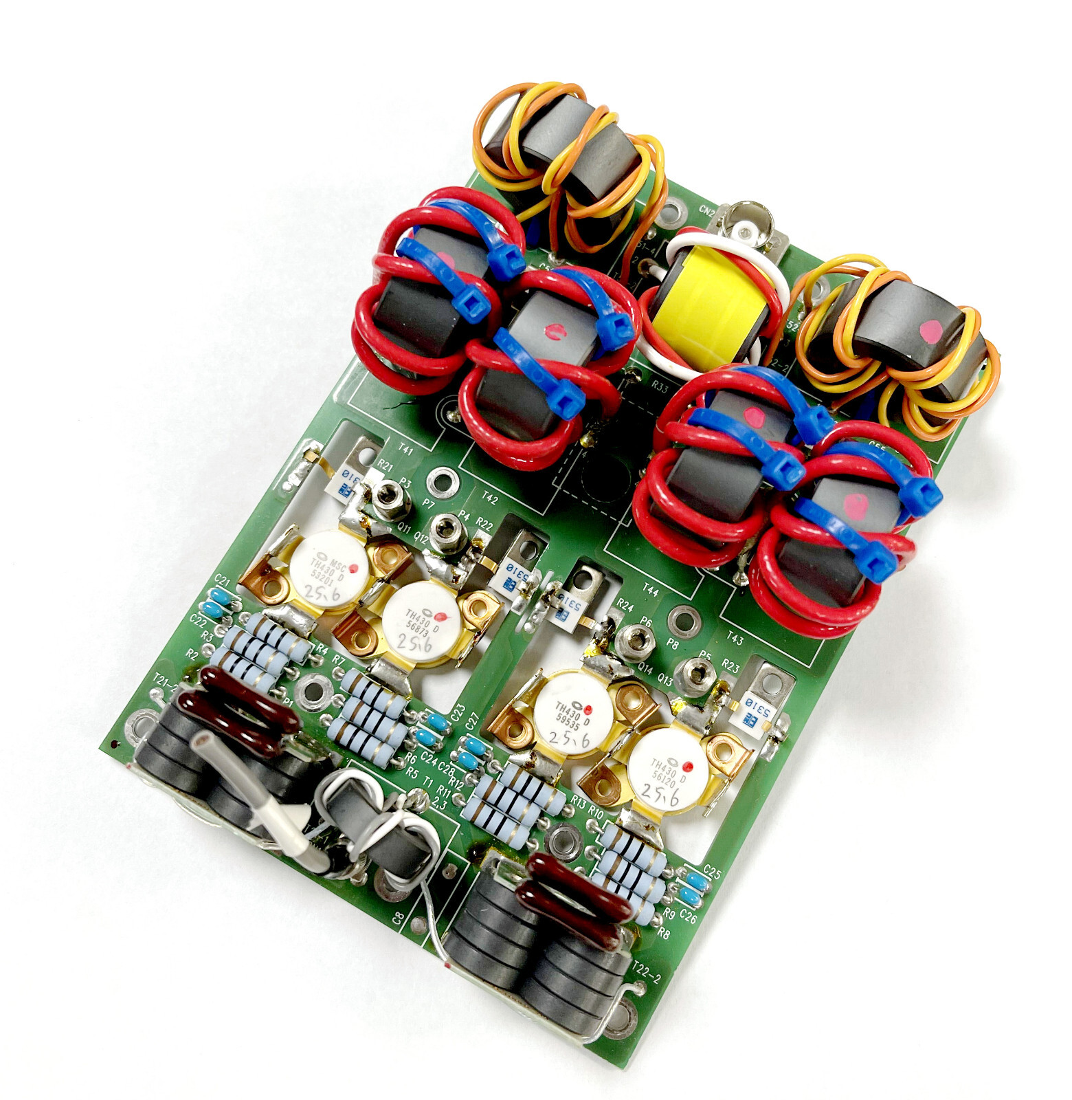 offering a very linear power amplifier pallet with original STM TH430 4X 1320 W
