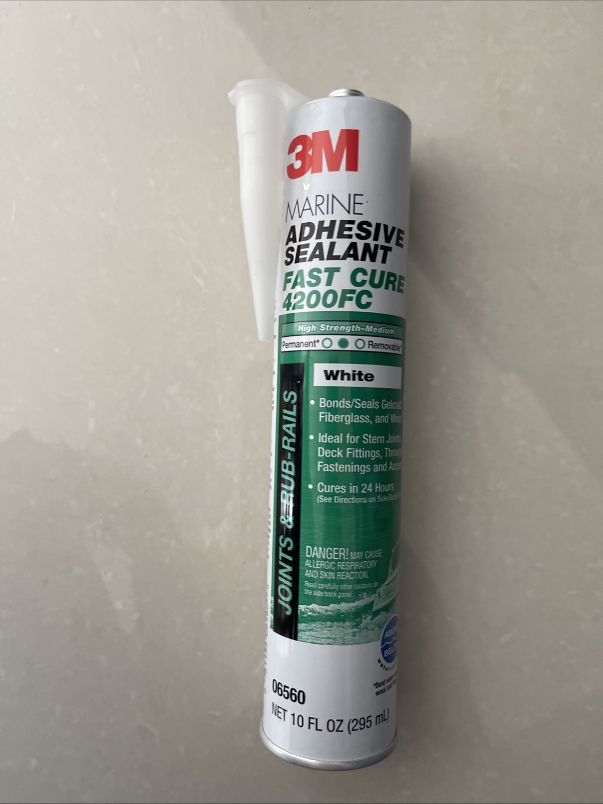 3M 06560 White 4200FC Marine Adhesive Sealant 10 oz.