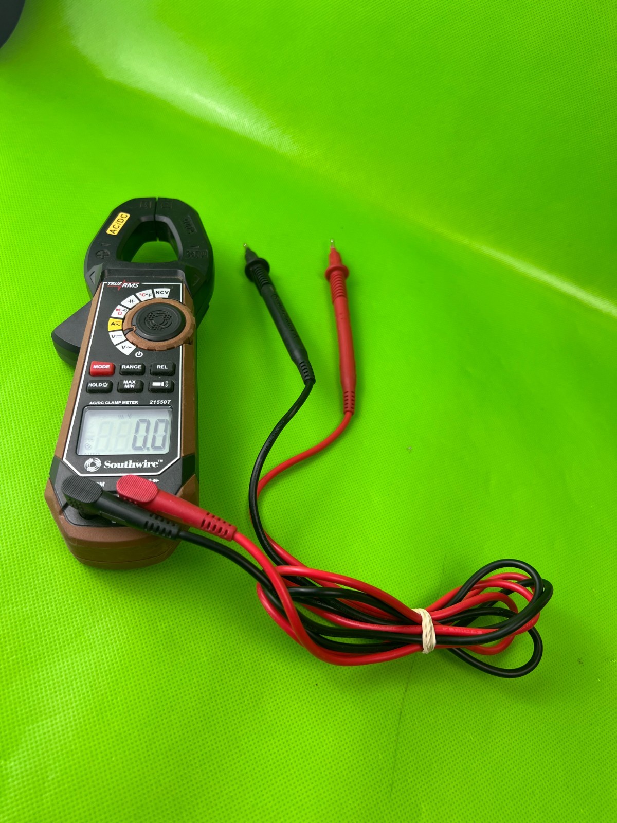 True RMS Southwire 21550T Clamp Multi Meter