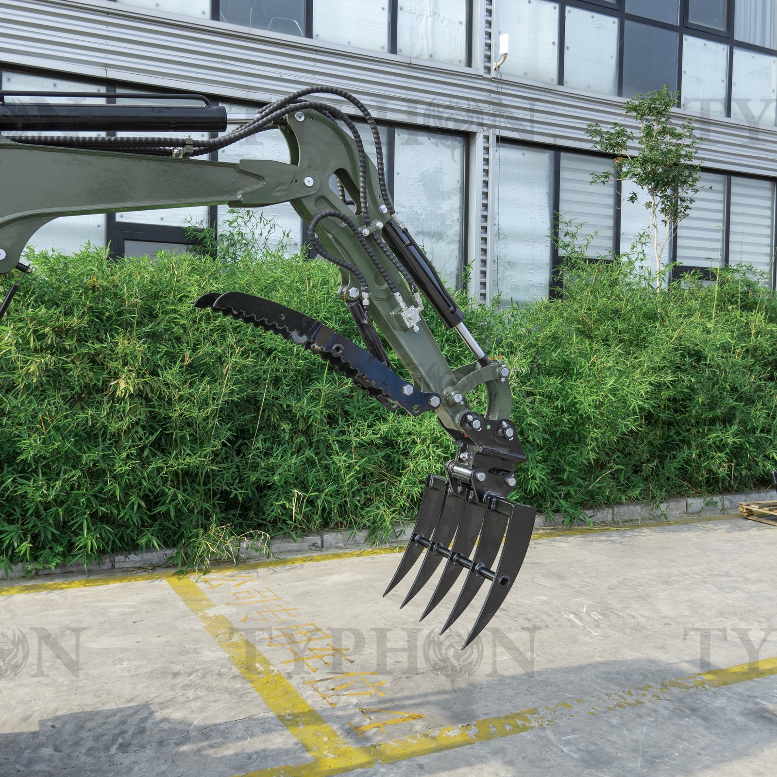Rake Attachment for 2.5–3T TYPHON TERROR XXV Diggers | Compact Landscaping Rake