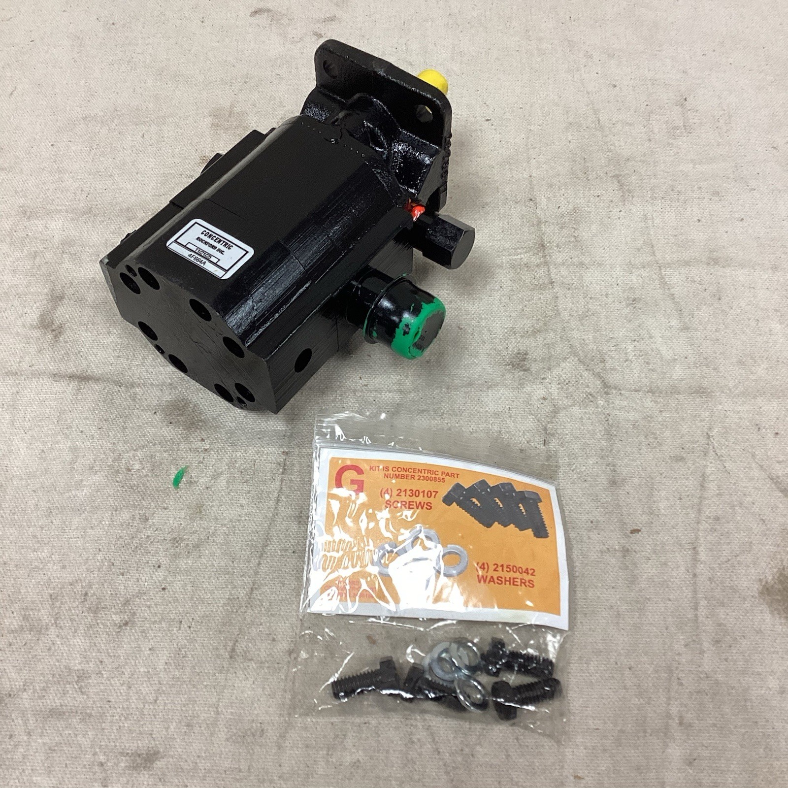 CONCENTRIC 1002509 Hydraulic Gear Pump 1″ Media Intake 1″ Tube 4 Bolt 4F17