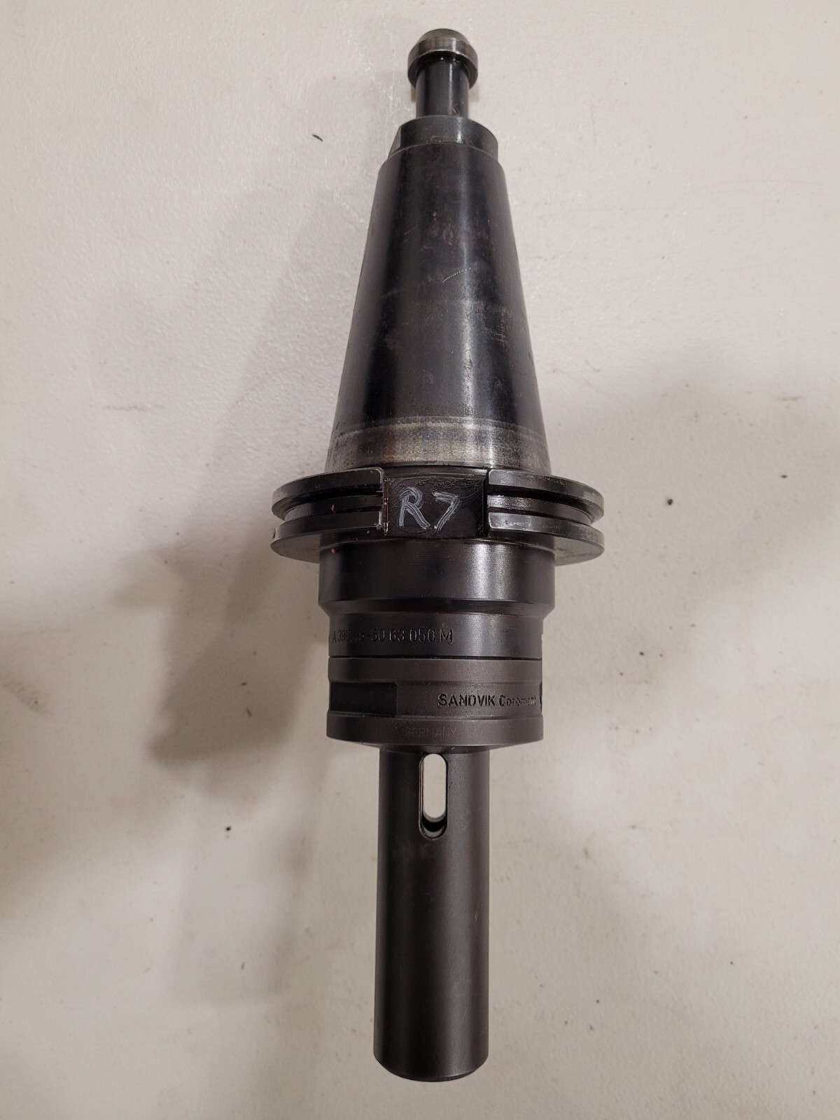 Sandvik CAT50 VariLock 63 w/ Morse Taper 2 2MT MT2 Adapter A390.45-50 63 050M R7