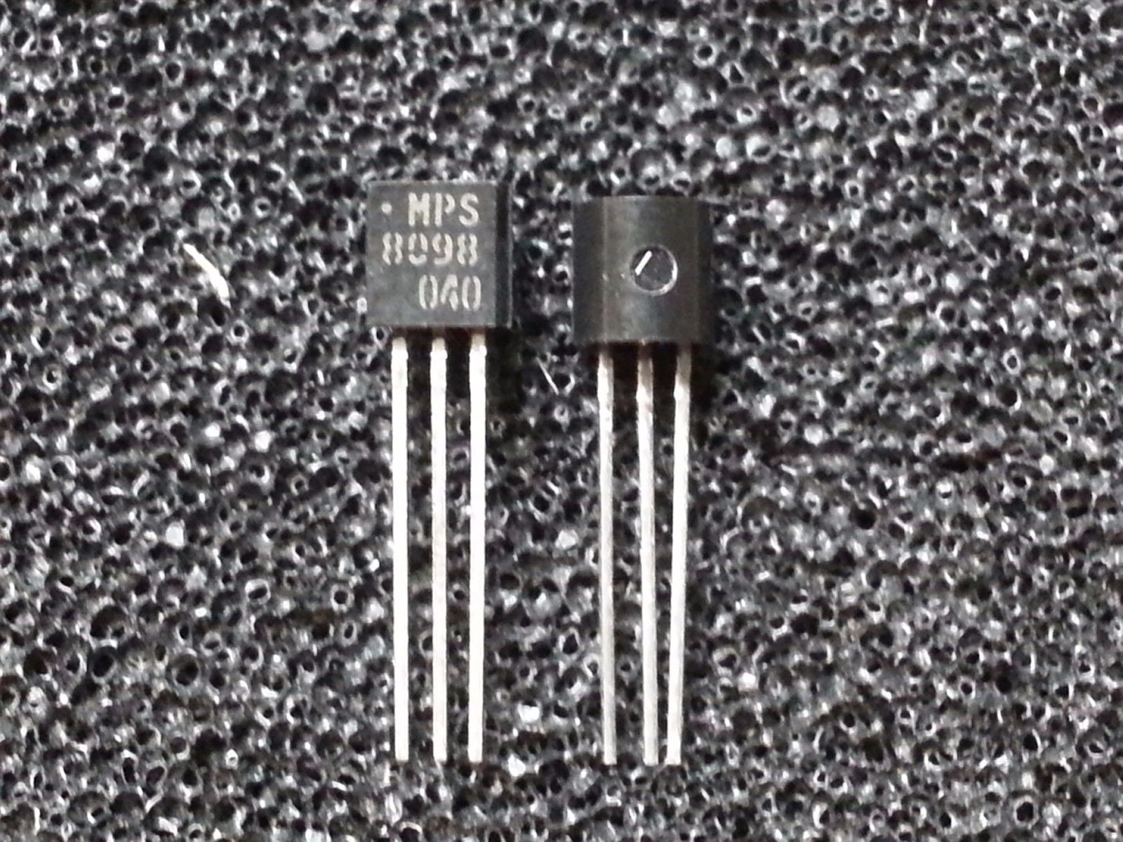 MPS8098 MOT TRANS NPN 60V 0.5A TO92 100 PIECES