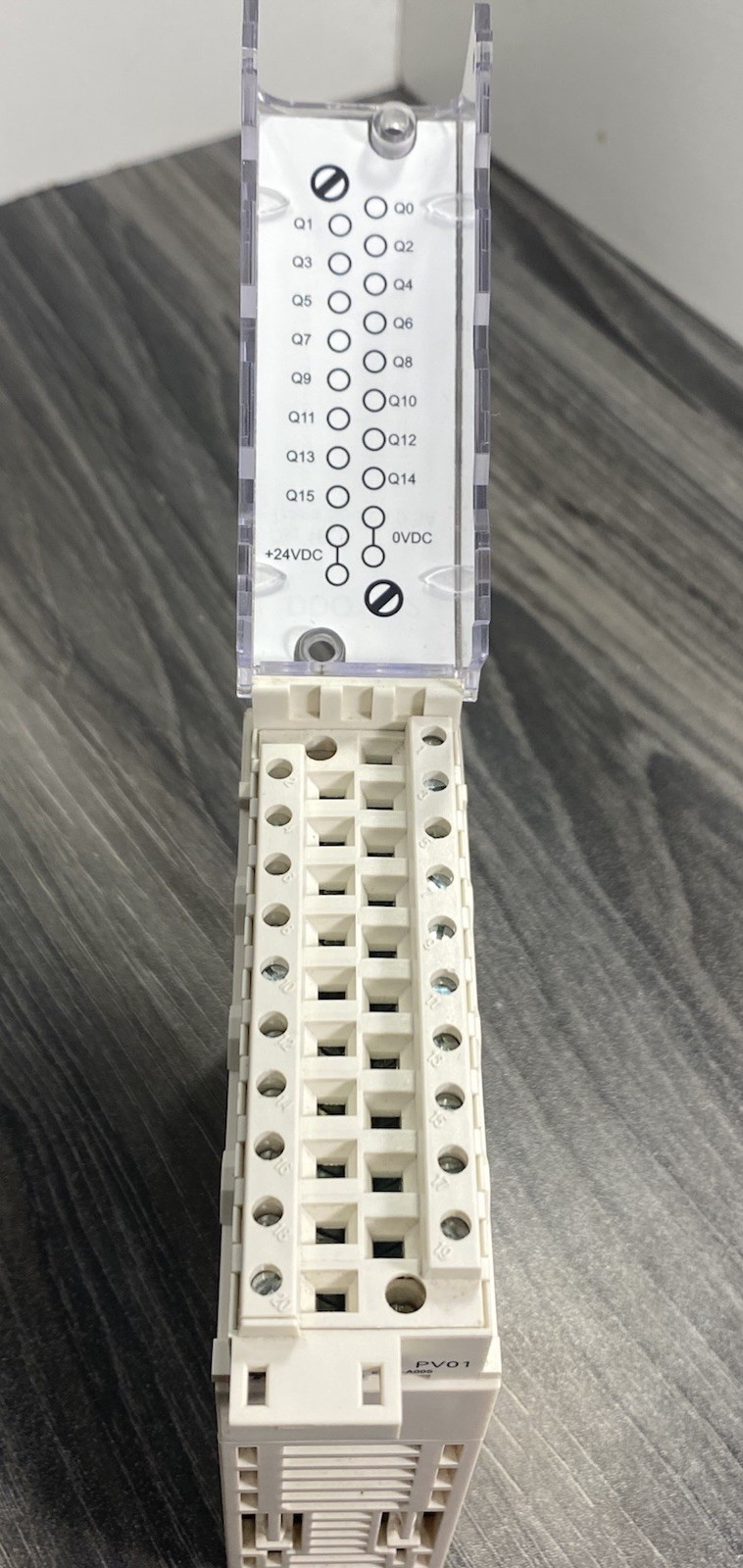 Schneider Electric Discrete Output Module BMXDDO1602 + BMXFTB2000 Terminal Block