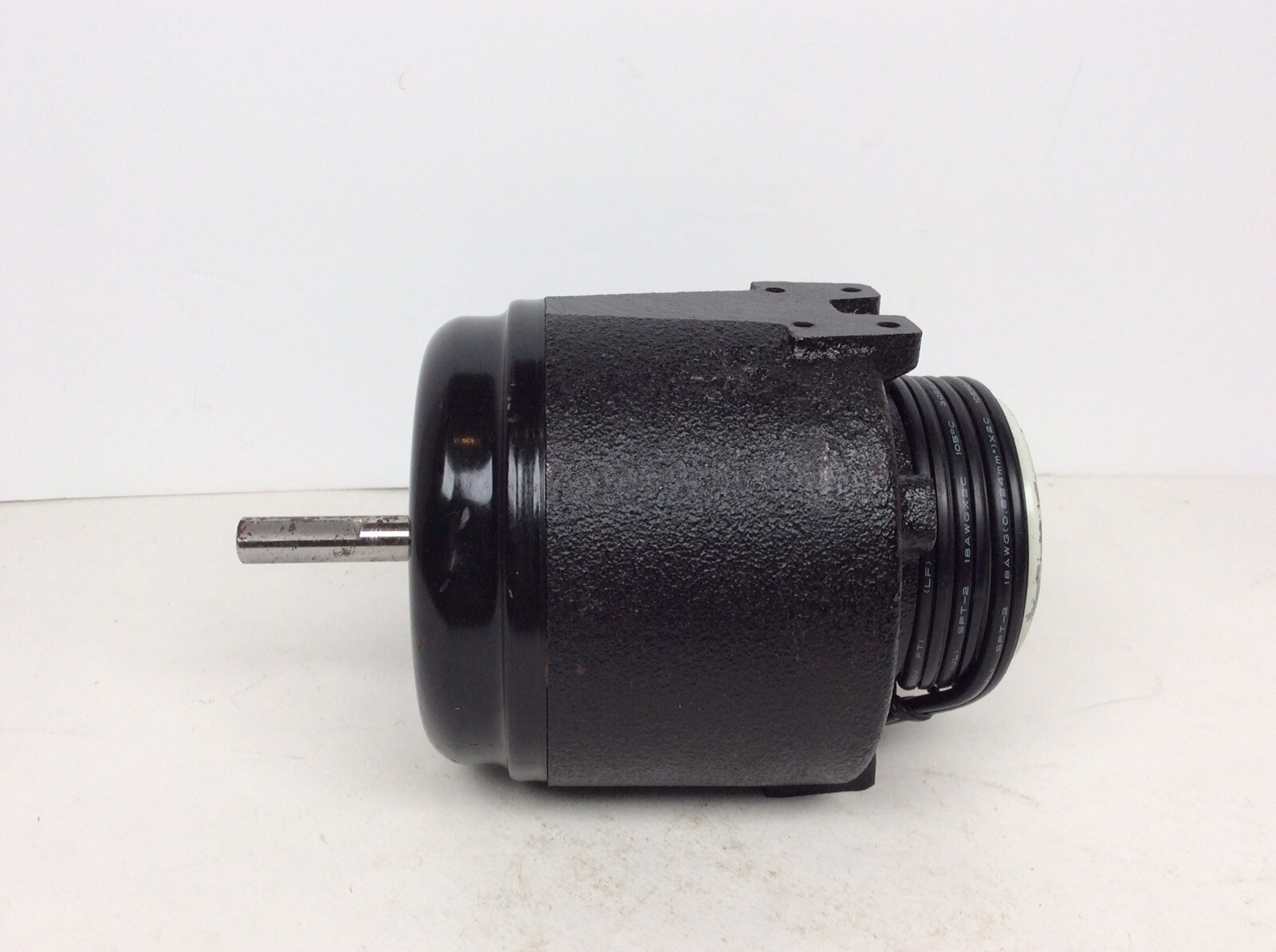 FASCO D581 (K2615) Shaded Pole Unit Bearing Motor 230v 1550RPMN 50W GS004