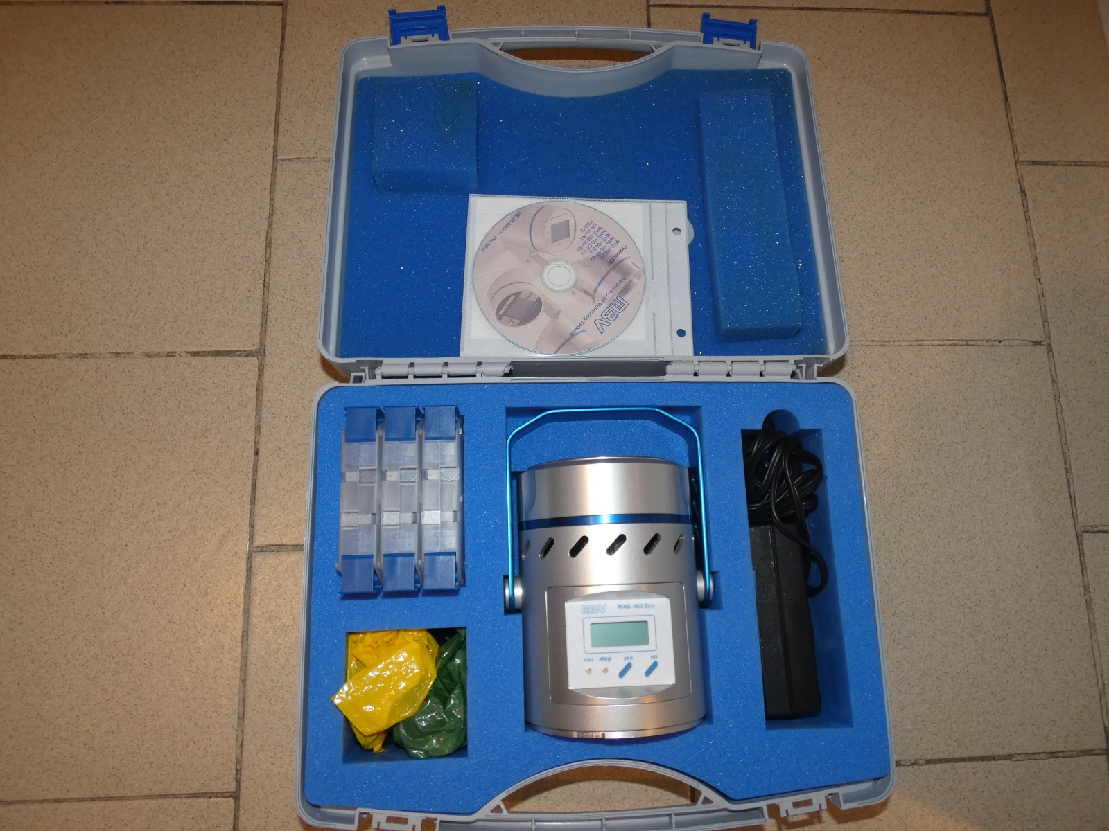 MBV Merck MAS-100 Eco MICROBIOLOGICAL AIR SAMPLER Air Monitoring System
