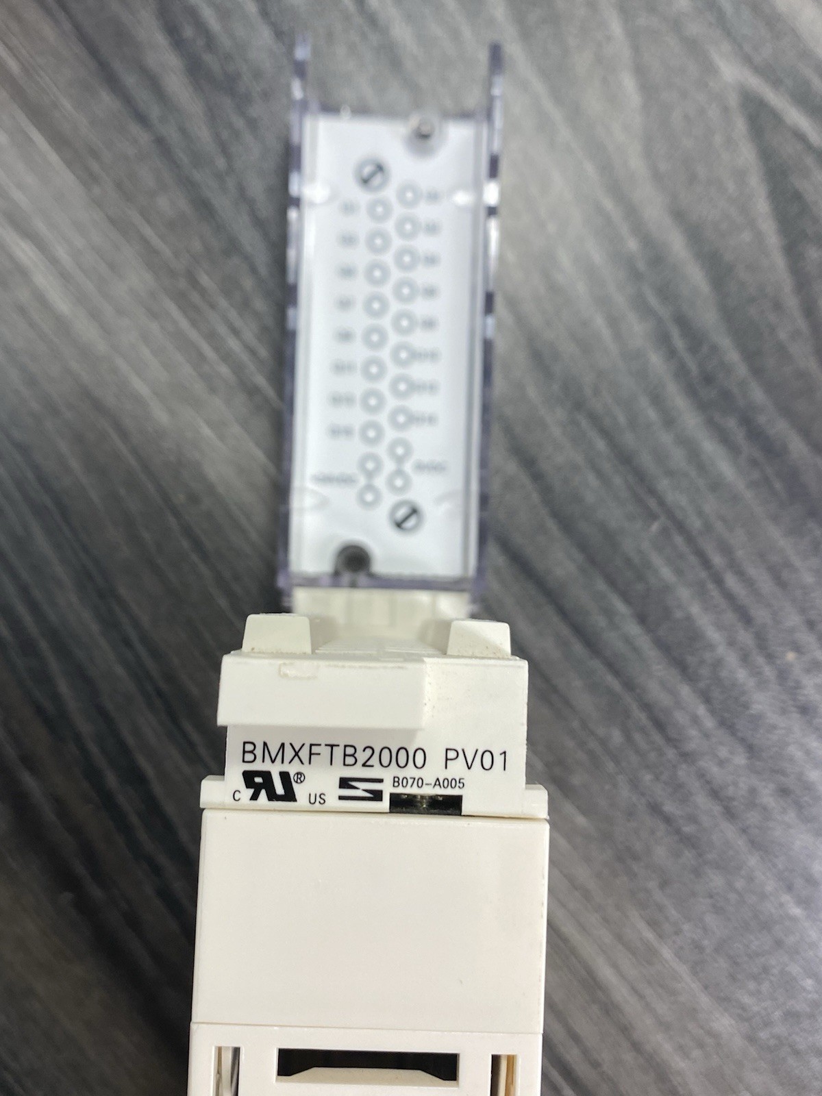 Schneider Electric Discrete Output Module BMXDDO1602 + BMXFTB2000 Terminal Block