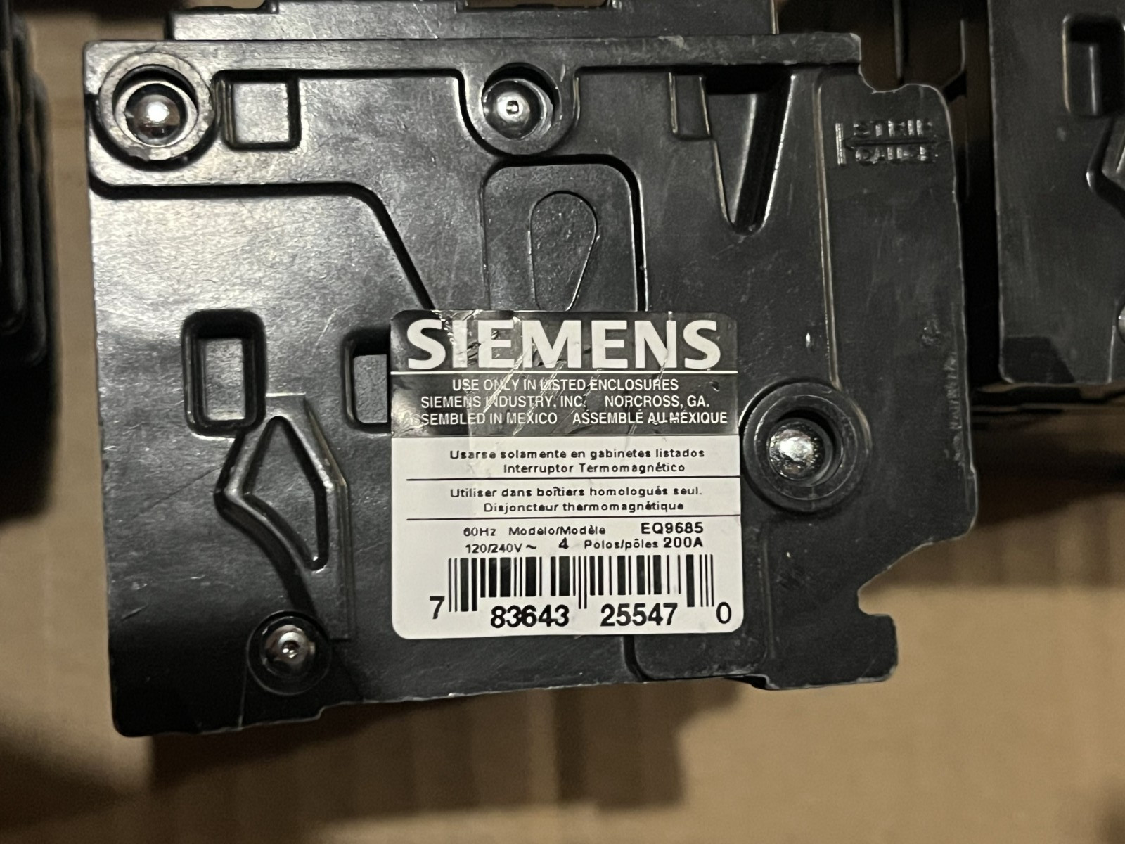 SIEMENS EQ9685 4 Pole 200 AMP Type EQ EQ-P Main Circuit Breaker NEW