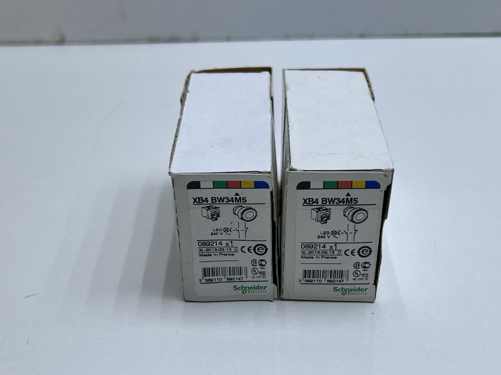 (Lot 2 Pcs) Schneider Electric XB4 BW34M5