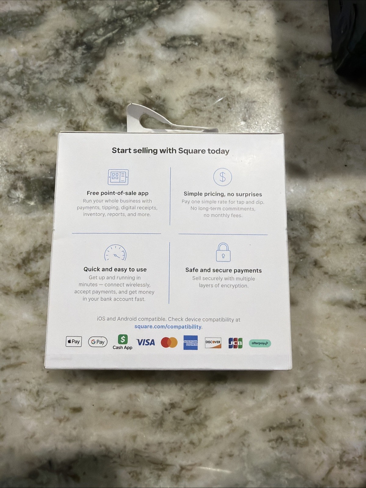 Square Credit Card Reader 2nd Gen Contactless and Chip Bluetooth iPhone/Android