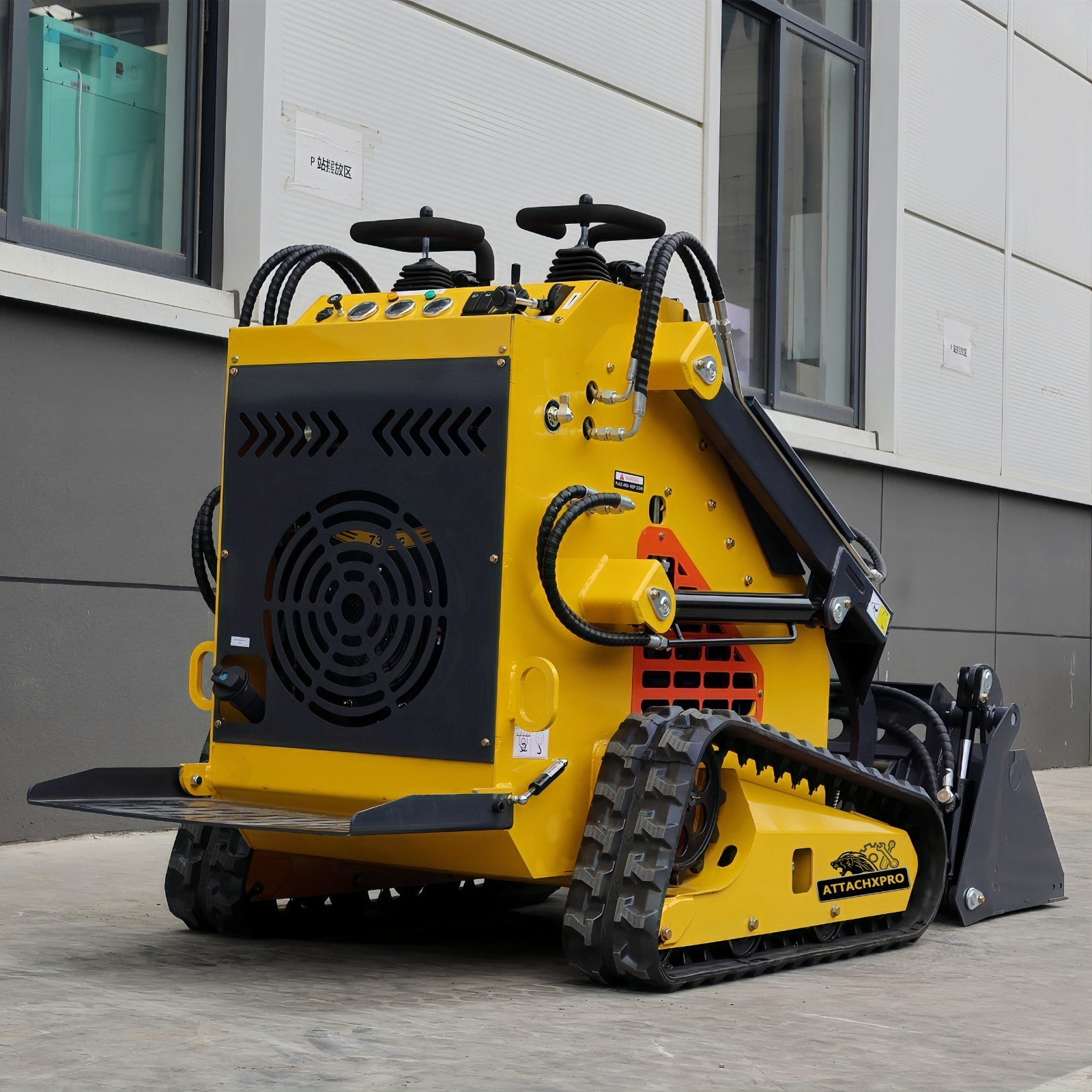 24HP Mini Skid Steer Loader 4in1 Bucket 3-Stage Pump Hydraulic System W/Forklift