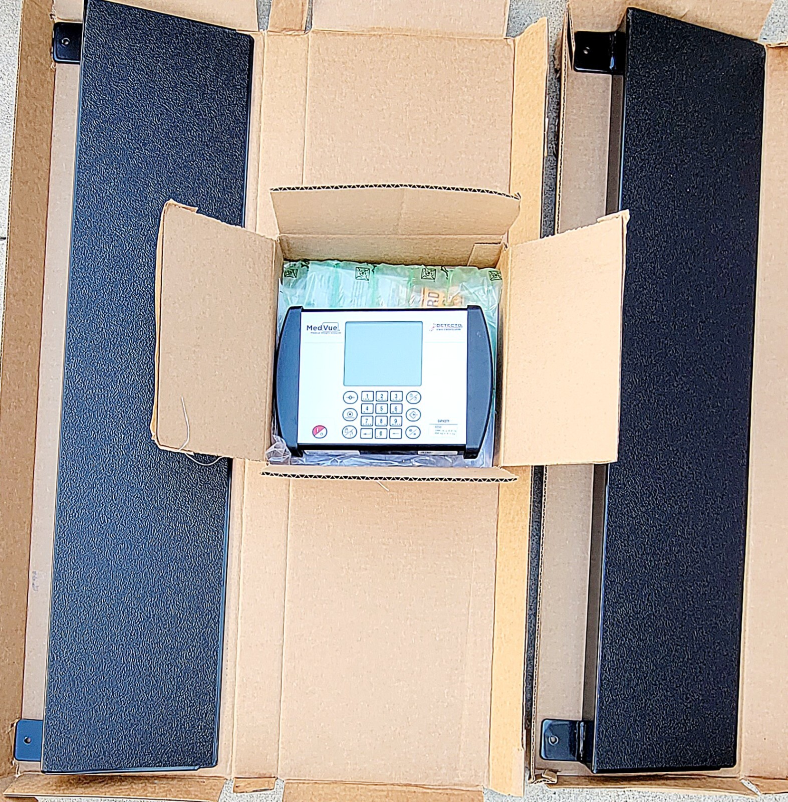 Detecto 6550 Digital Foldable Wheelchair Scale Portable Built in Ramp 1000 lbs