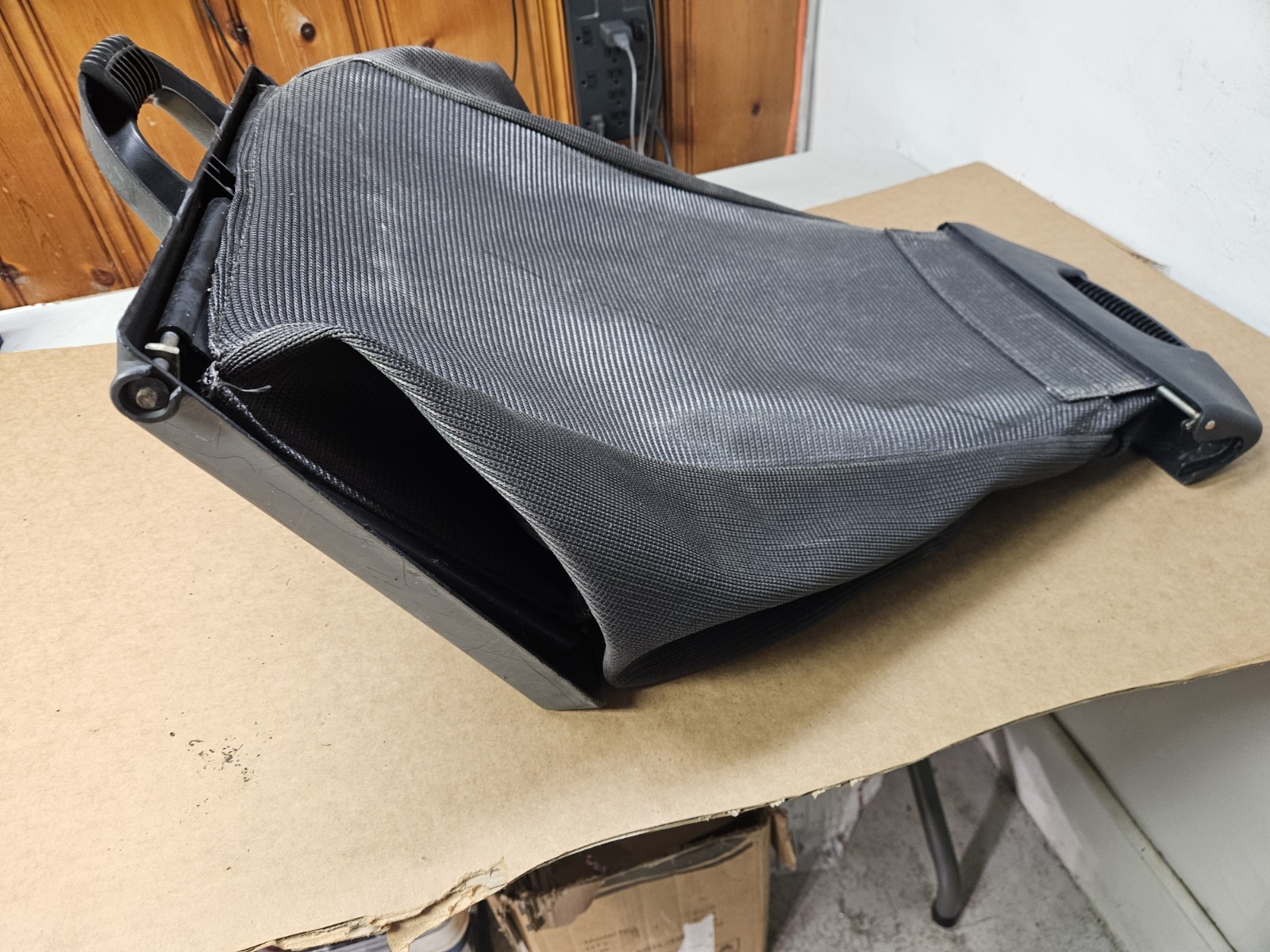 John Deere JS63 6.5 HP OEM Grass Bag Assembly