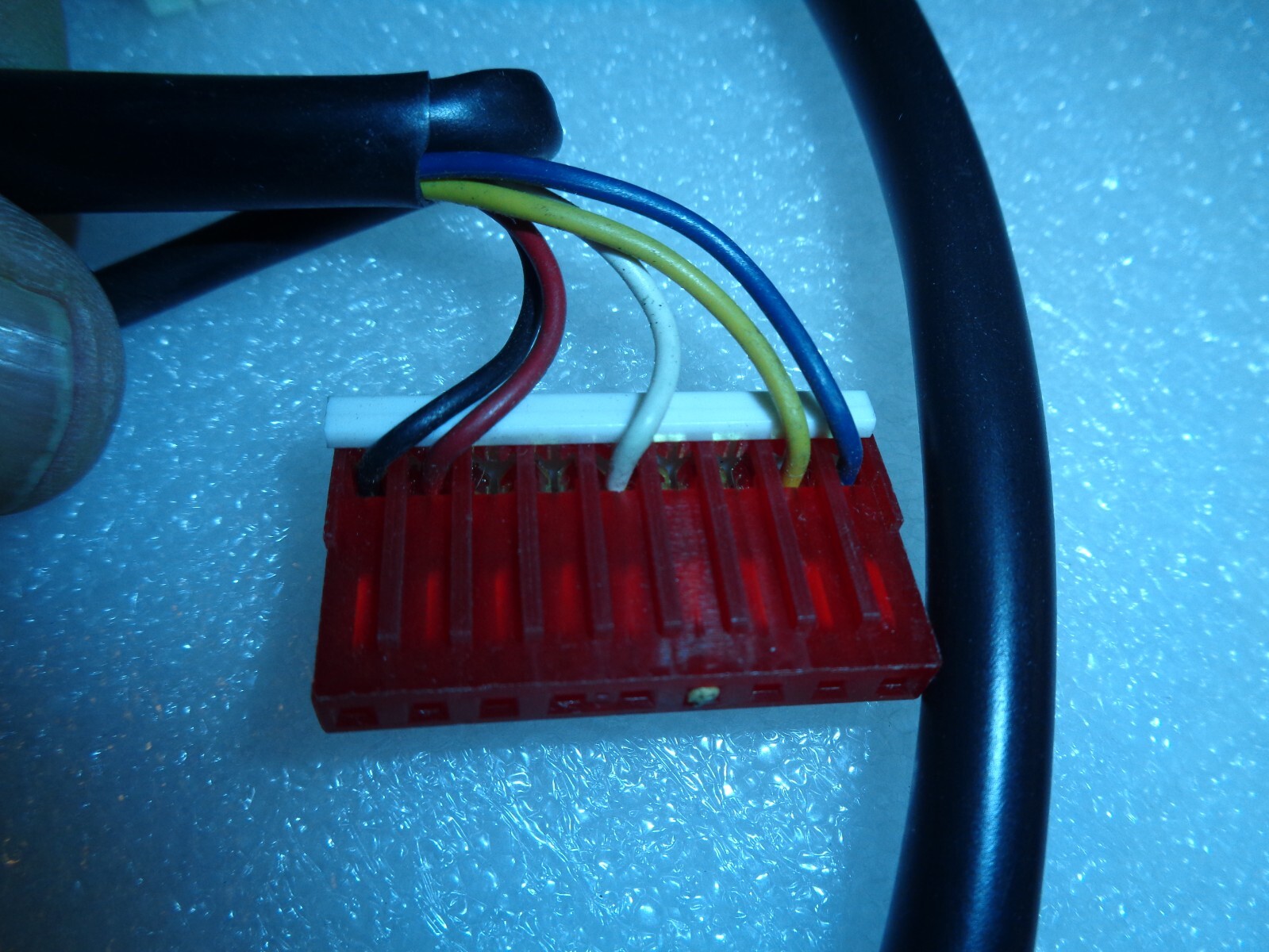 American Changer 110 Volt Harness For Coinco Validator w sold out 2 pin plug
