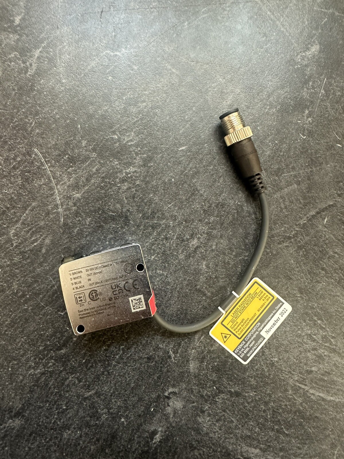 Keyence LR-TB2000C All Purpose Detection Distance Laser Sensor LR-TB2000C