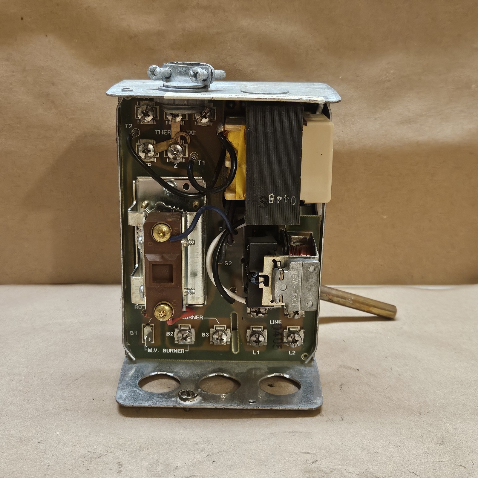 Honeywell Resideo L8148 J 1009 Aquastat Relay Tradeline Boiler Control Unit Only