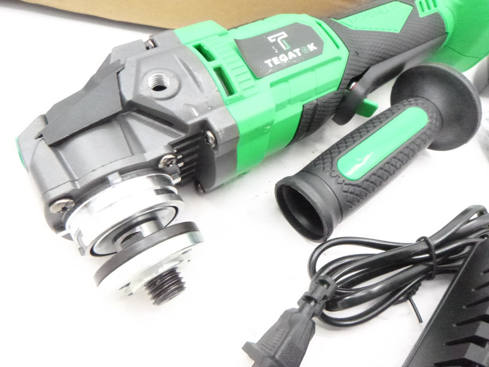 Tegatok Brushless Cordless Angle Grinder with Battery & Charger CA20SSG Green