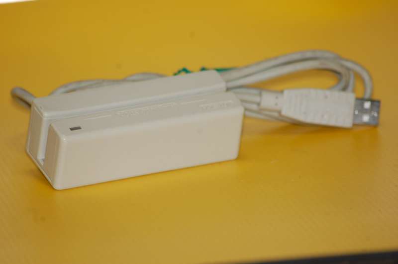ID Tech Magnetic Stripe Card Reader Track 1 & 2 USB ISO ARC3331-12U IDT3331-12U