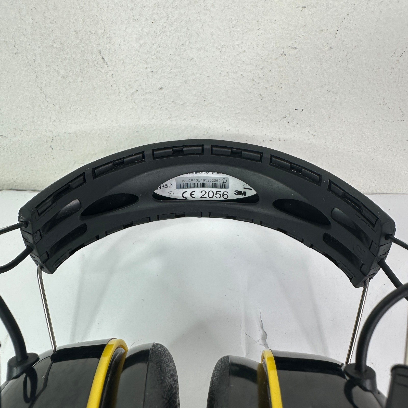 3M Worktunes Connect Wireless Hearing Protector with Bluetooth w/ USB Cable