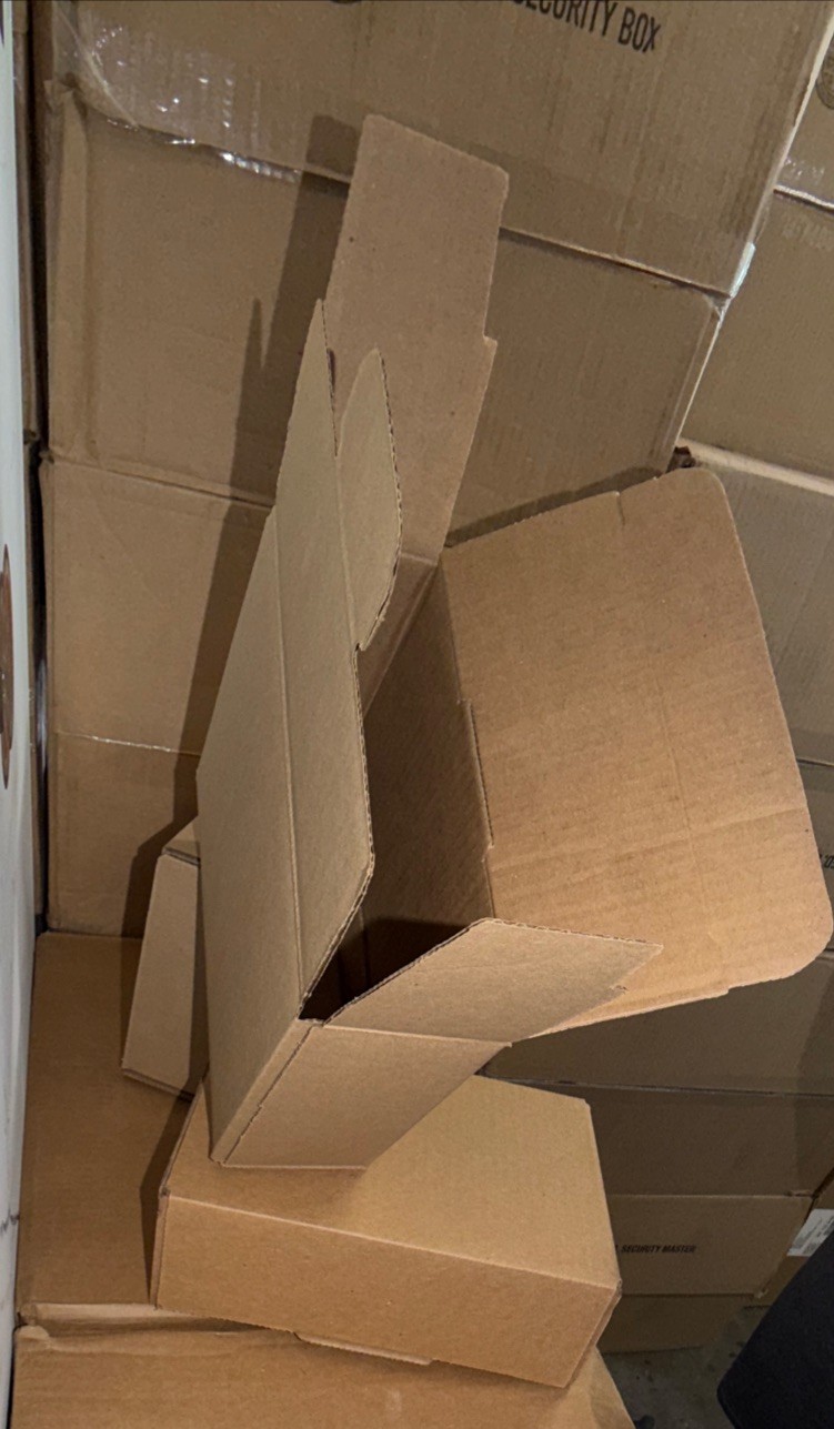 50 Pieces 9″ x 6″ x 3″ Corrugated Mailer Shipping Boxes – * LOCAL PICK UP ONLY *