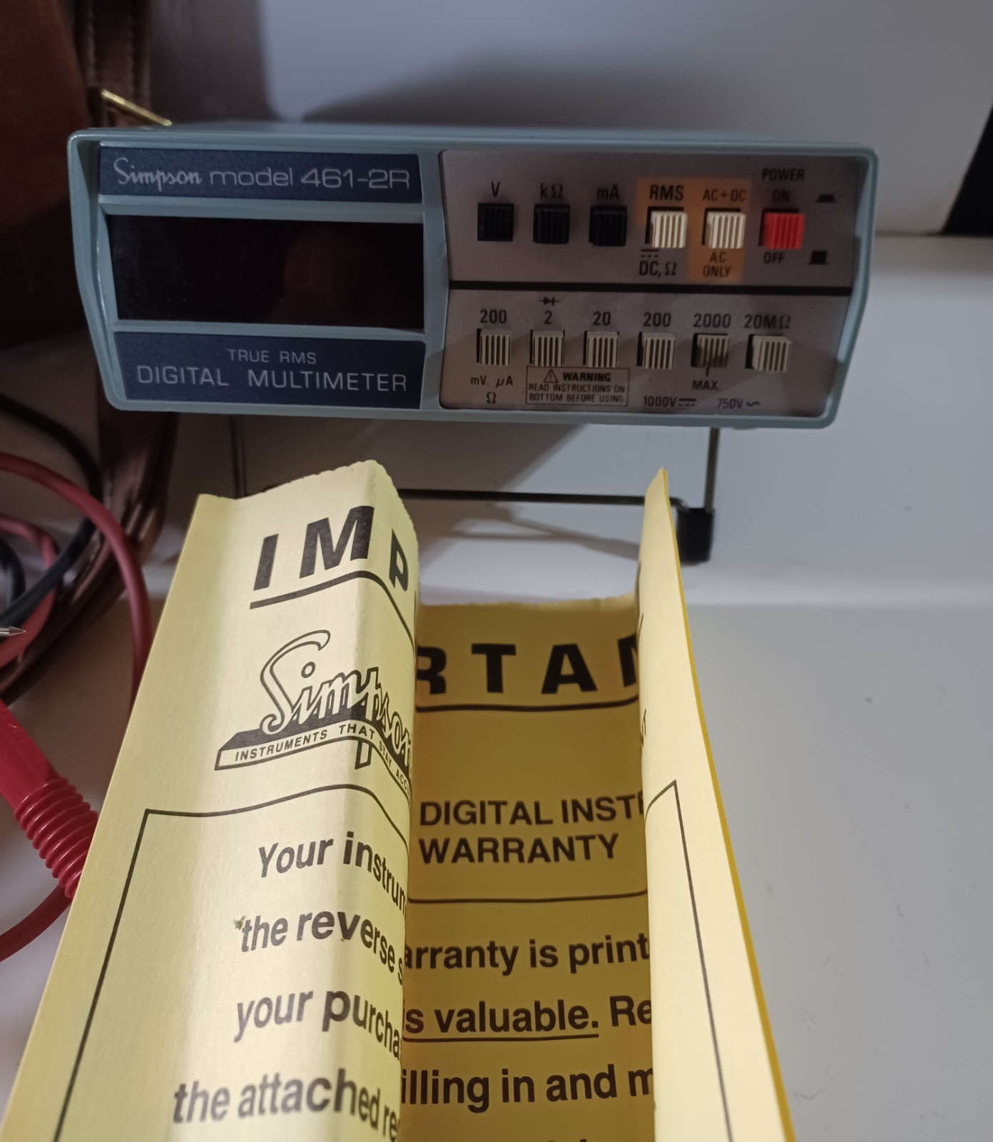 SIMPSON 461 DIGITAL MUTIMETER w/Leather carry case and Probs *NO charger*