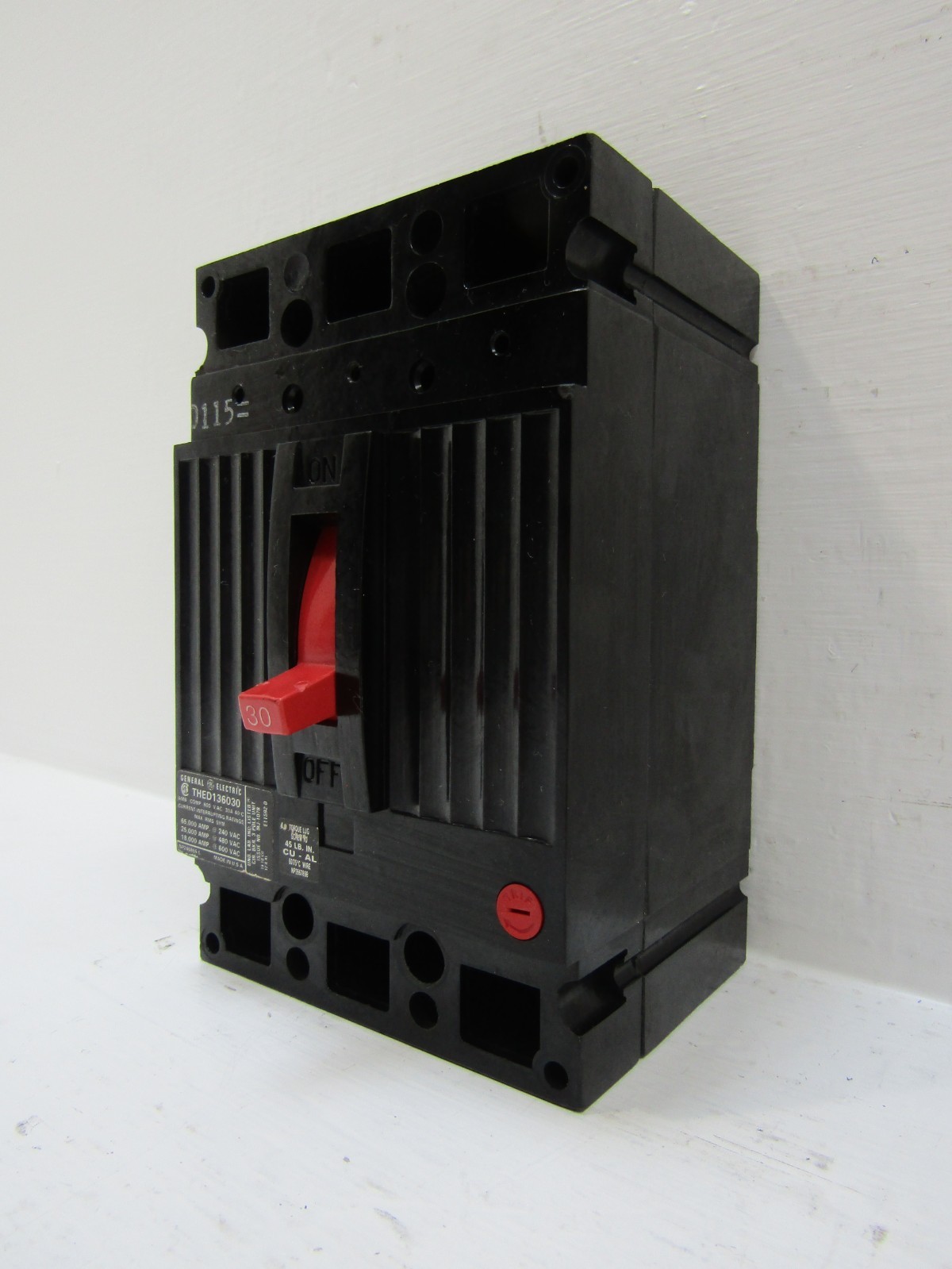 GE General Electric THED136030 30 Amp 600V 3-Pole Circuit Breaker 30A 3P
