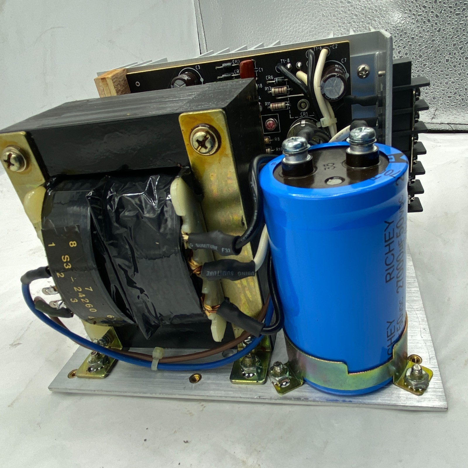 SOLA/ HEVI-DUTY 83-24-260-03 LINEAR POWER SUPPLY EGS 832426003, 47-63HZ 24VDC