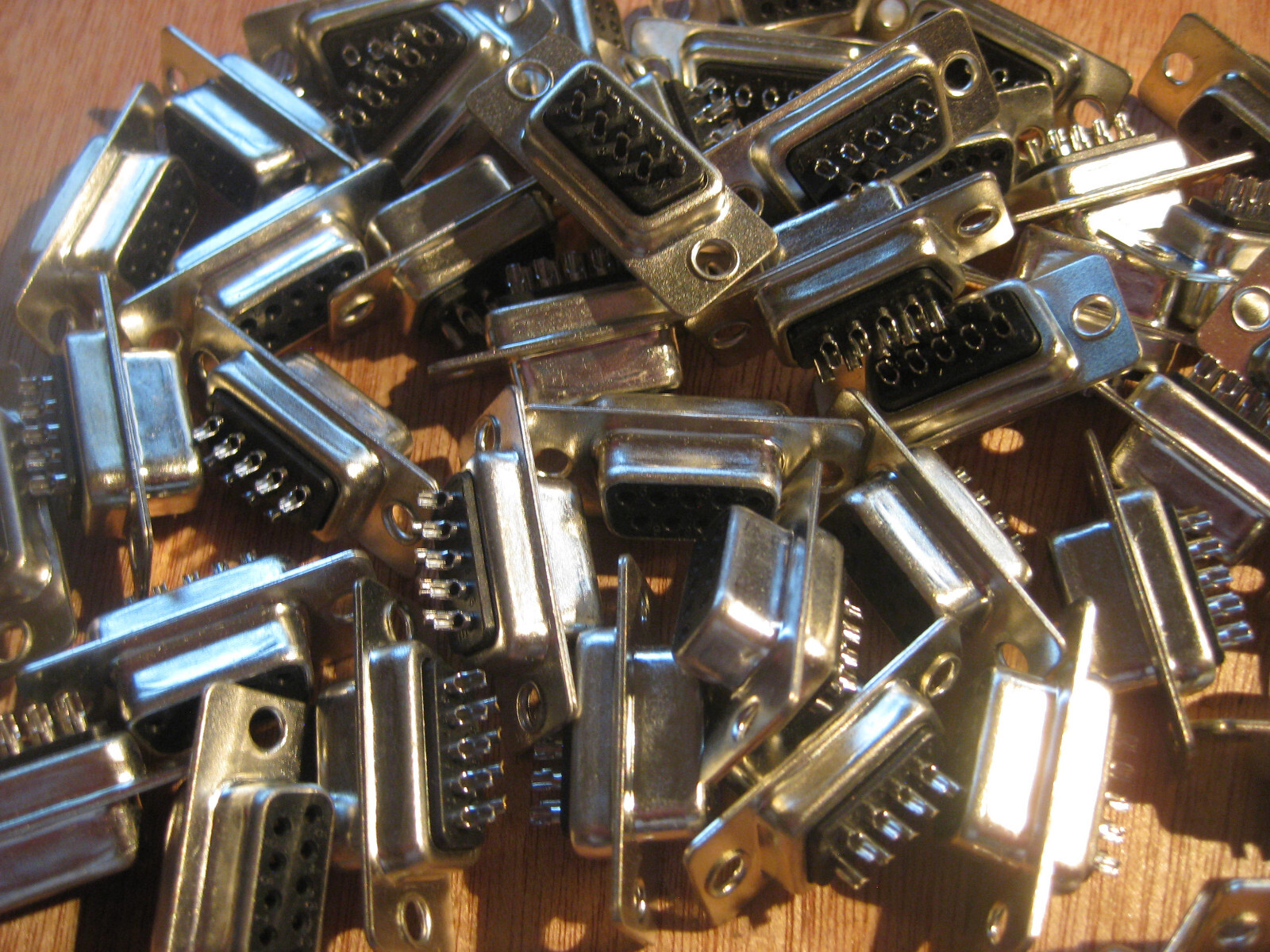 (Quan 48) DB9 D-SUB 9 Pin Female Connectors NEW