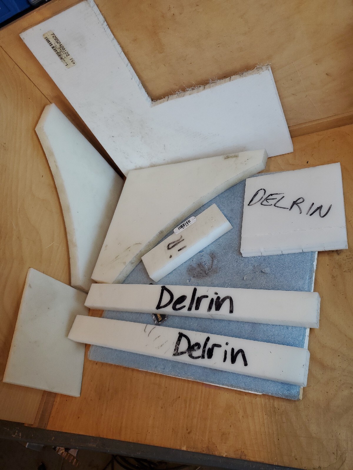 Delrin Plastic Acetel? PVC? PET? SHEET BULK DROPS 1/2″ 3/4″ALL AS PICTURED