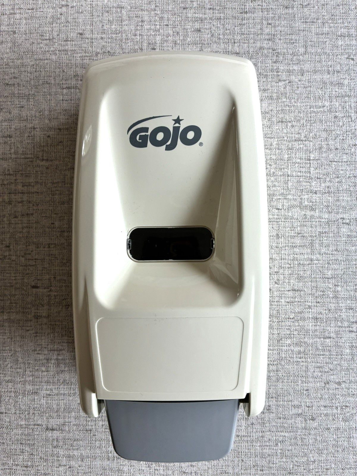 New GoJo 9034-001 Manual Wall Sanitizer Dispenser 800 mL