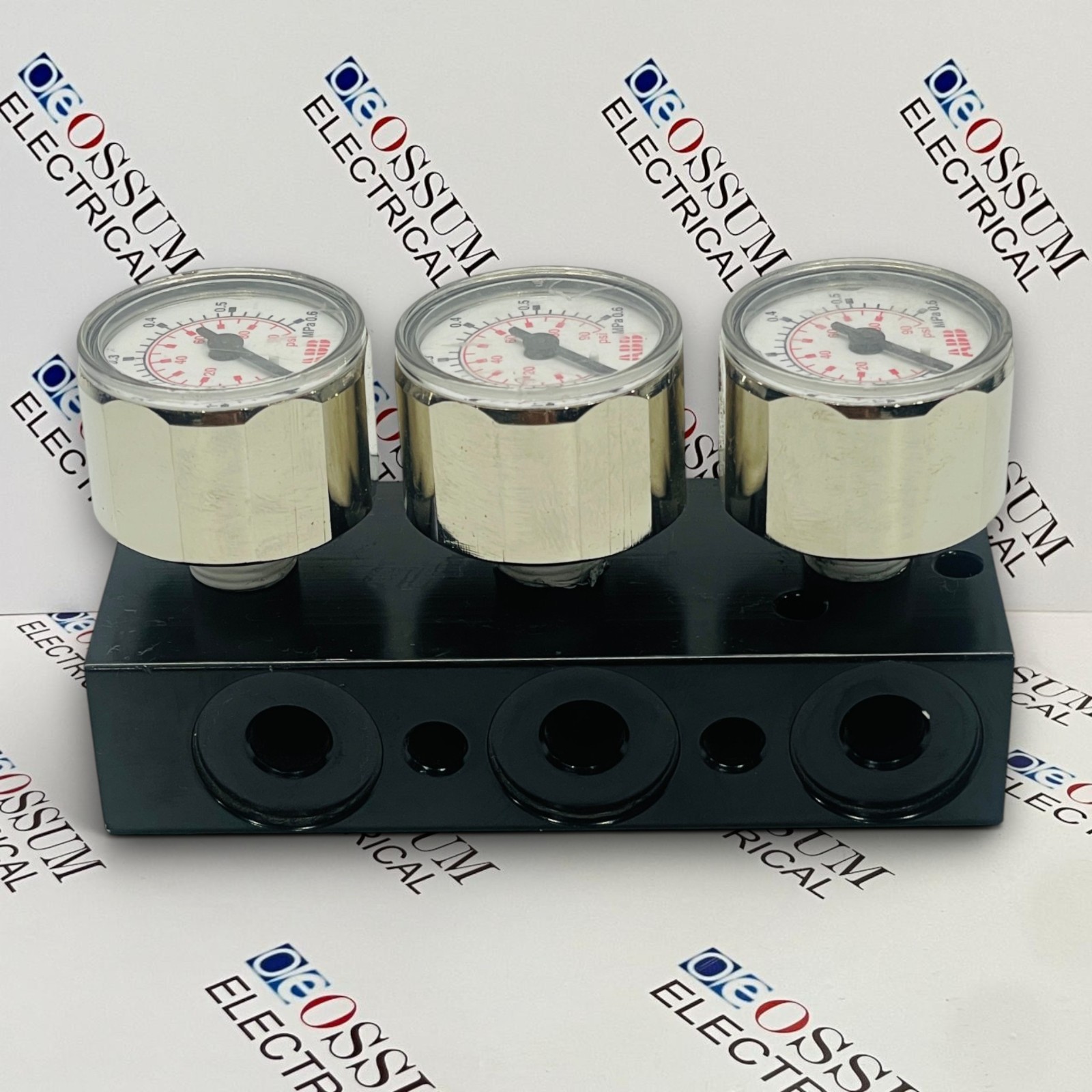 ABB PNEUMATIC MANIFOLD WITH 3 PRESSURE GAUGES 0-0.6 MPA 0-90 PSI FREE SHIPPING