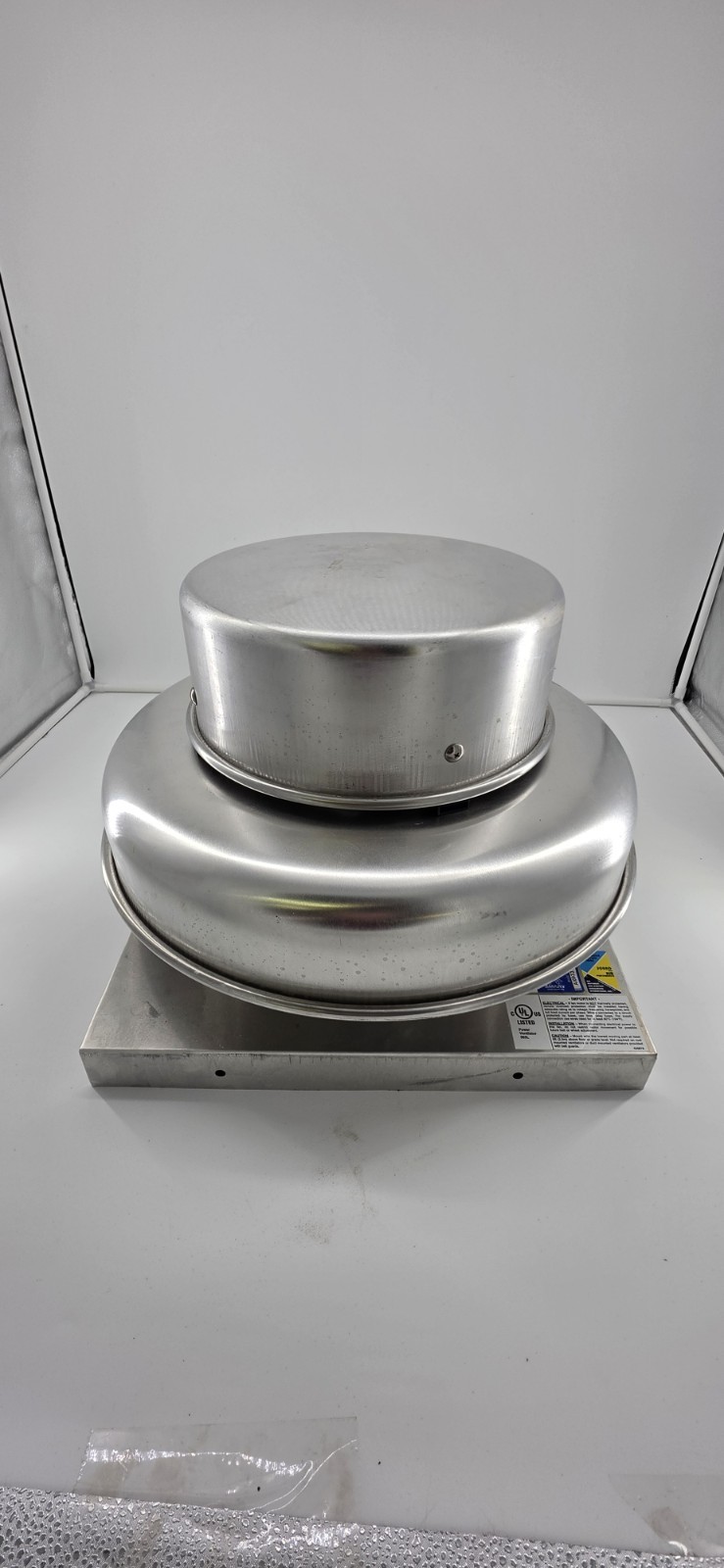 16D530 Dayton Downblast Roof Ventilator-Direct Drive-8 1/4In Wheel Width 17″