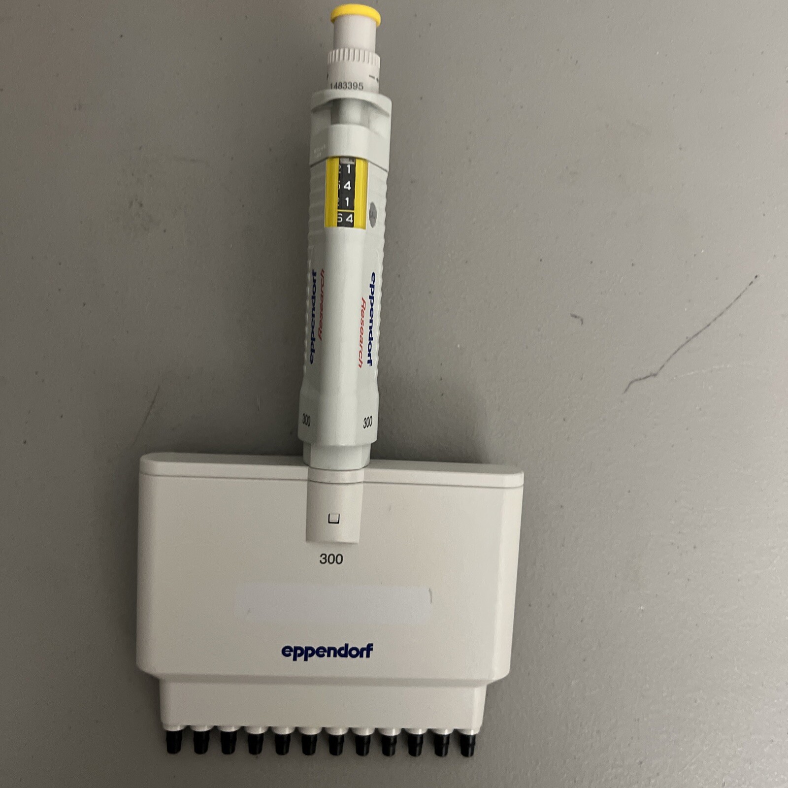NICE Eppendorf Research 12-Channel Pipette 300 30-300 uL Pipetman