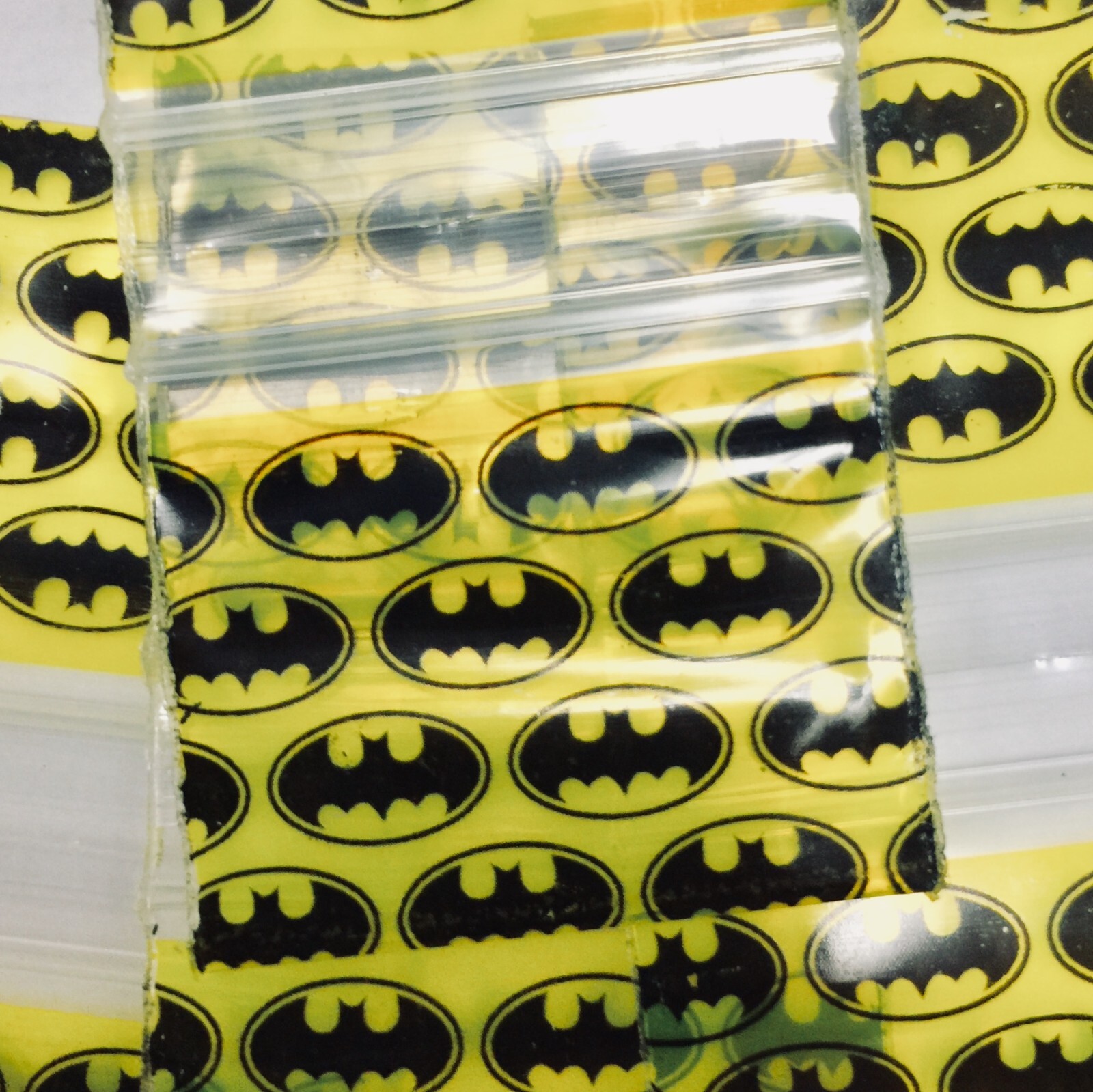 2.5 MIL 12510 MINI ZIP DESIGN BAGS 1.25″X1″ 10 DSN PRE-MIX 1000PCS, READ DETAILS