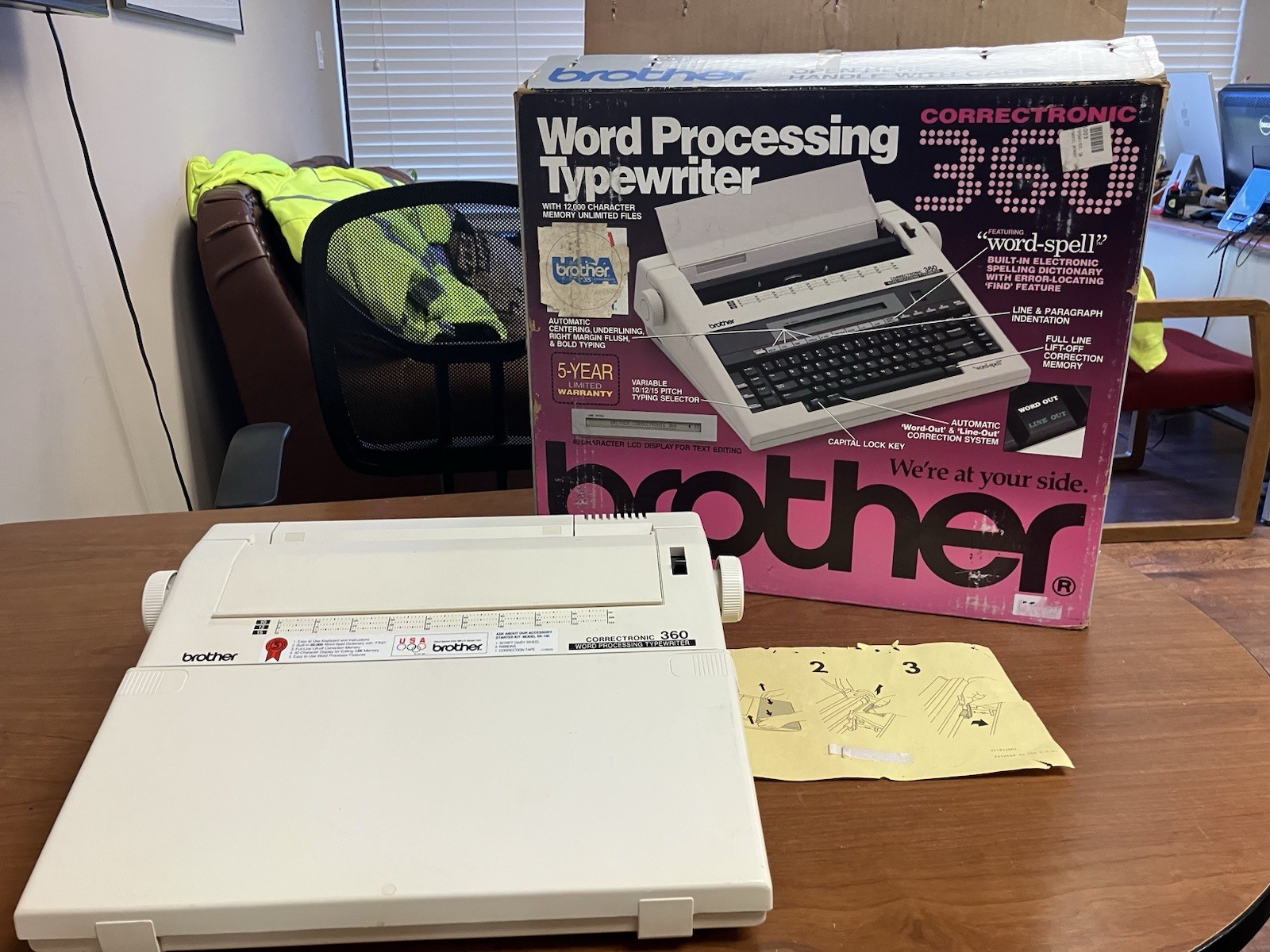 Brother Correctronic 360 Typewriter Word-Spell Word Processing WORKS