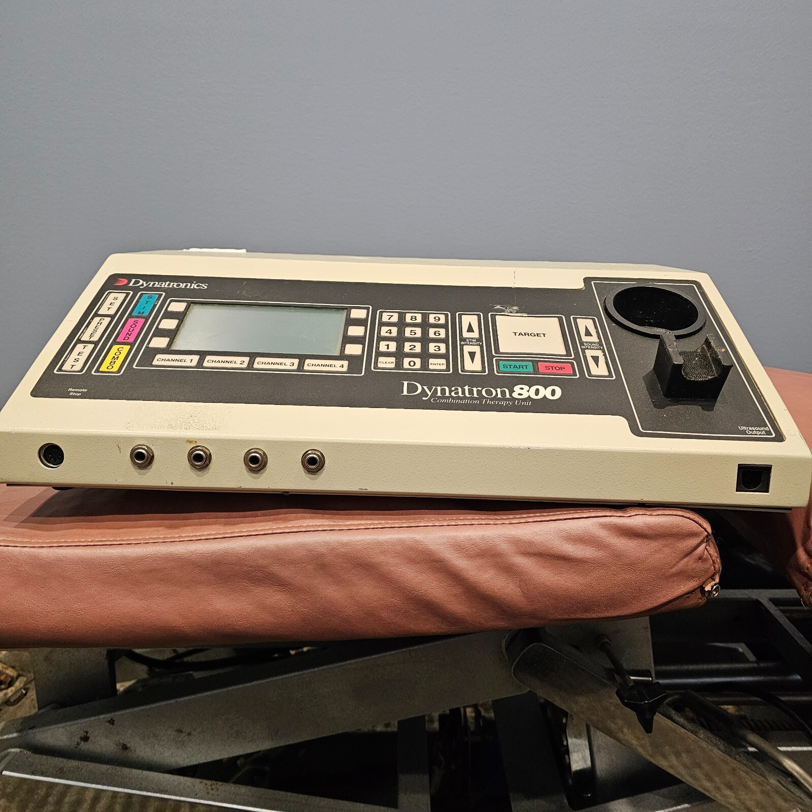 Dynatronics Dynatron 800 – Includes Cord (For Repairs)