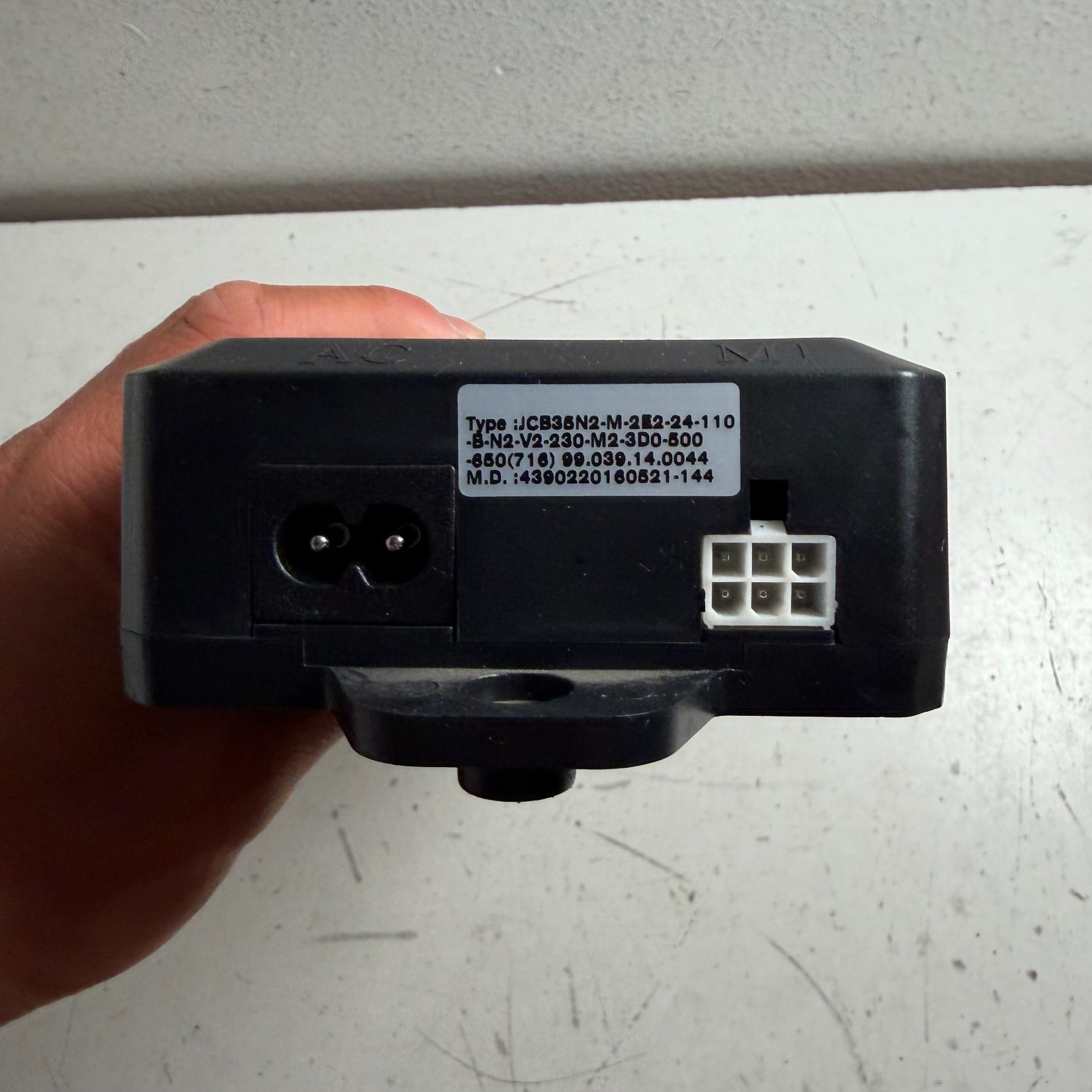 JCB35N2-110 Control System Uplift Desk Controller Unit Only TUVRheinland