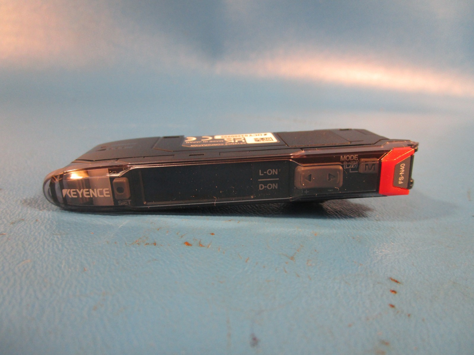 Keyence FS-N40, Digital Fiber Optic Sensor